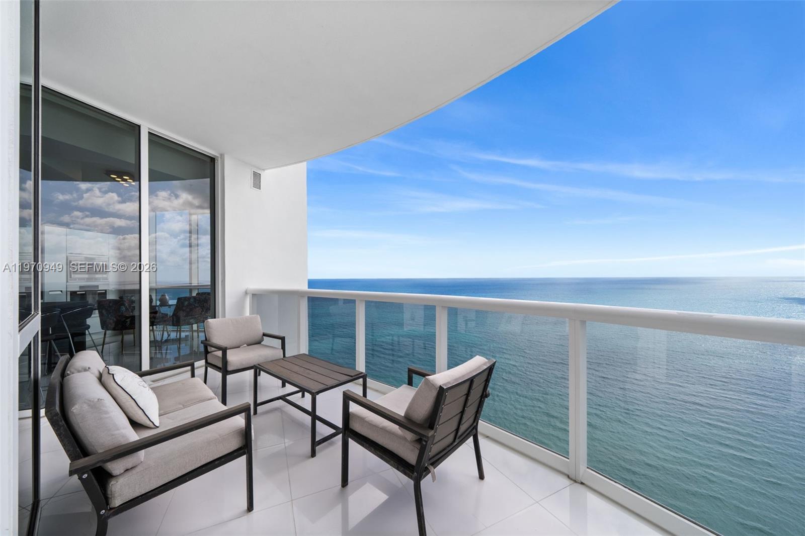 18201 Collins Ave # 4709 — Photo 2