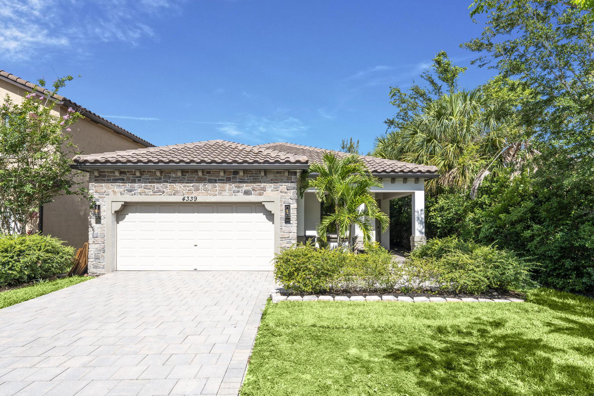 4339 Buena Tara Drive, West Palm Beach FL 33413