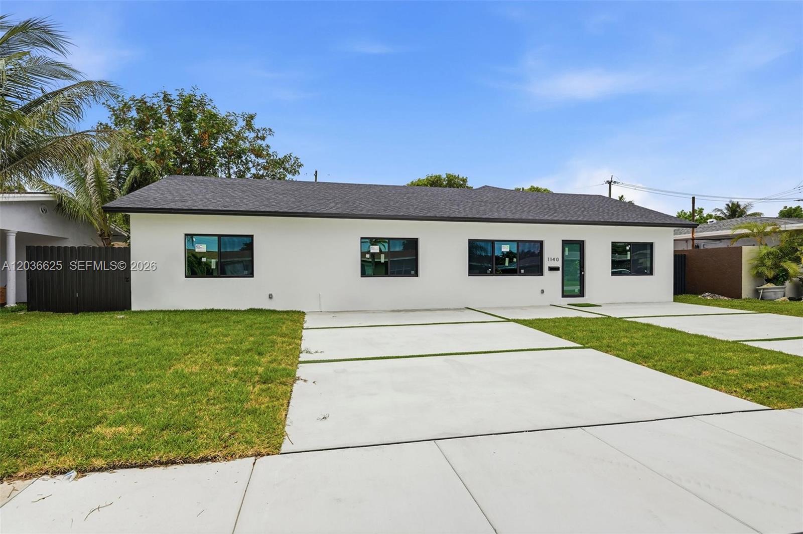 1140 NE 201st Ter — Photo 3