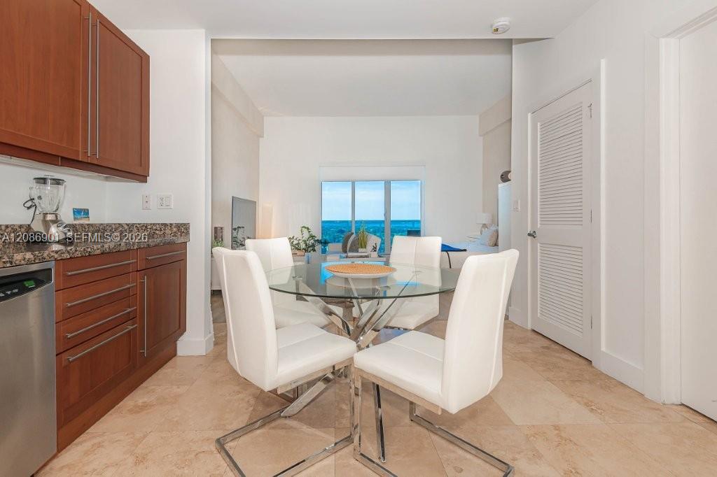 2301 Collins Ave # 1630 — Photo 3