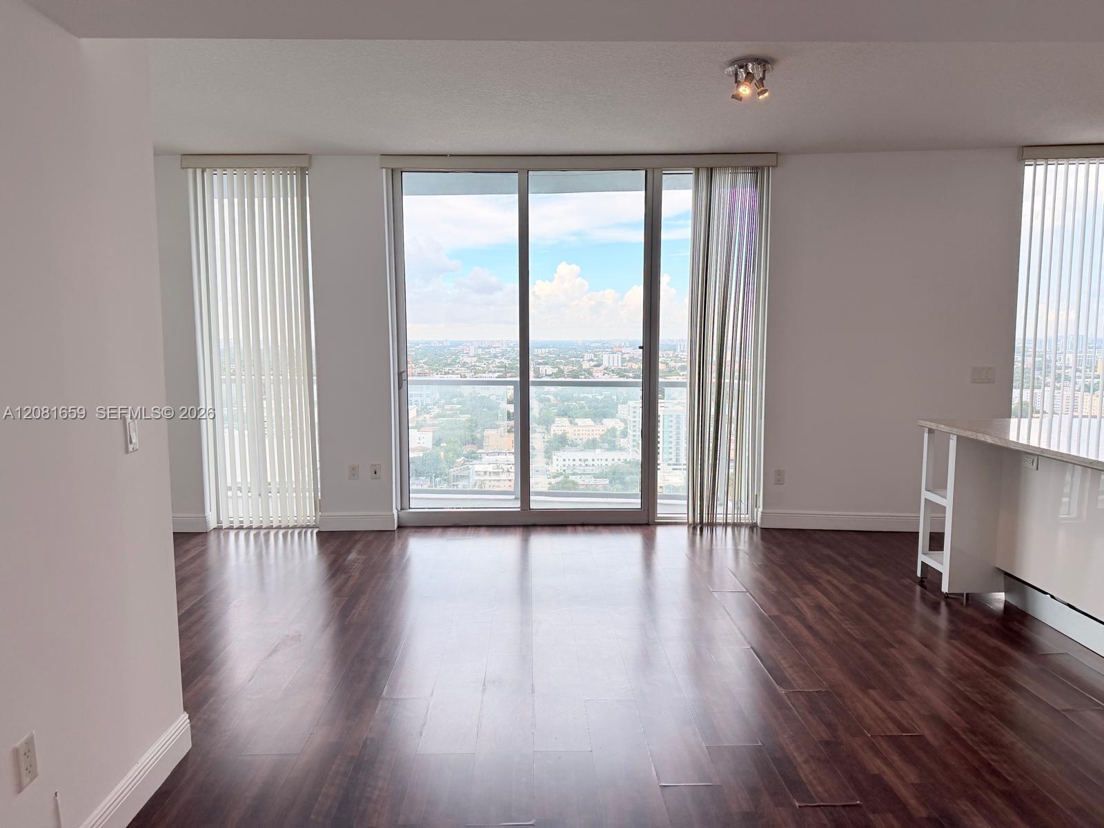185 SW 7th St # 2600 — Photo 2