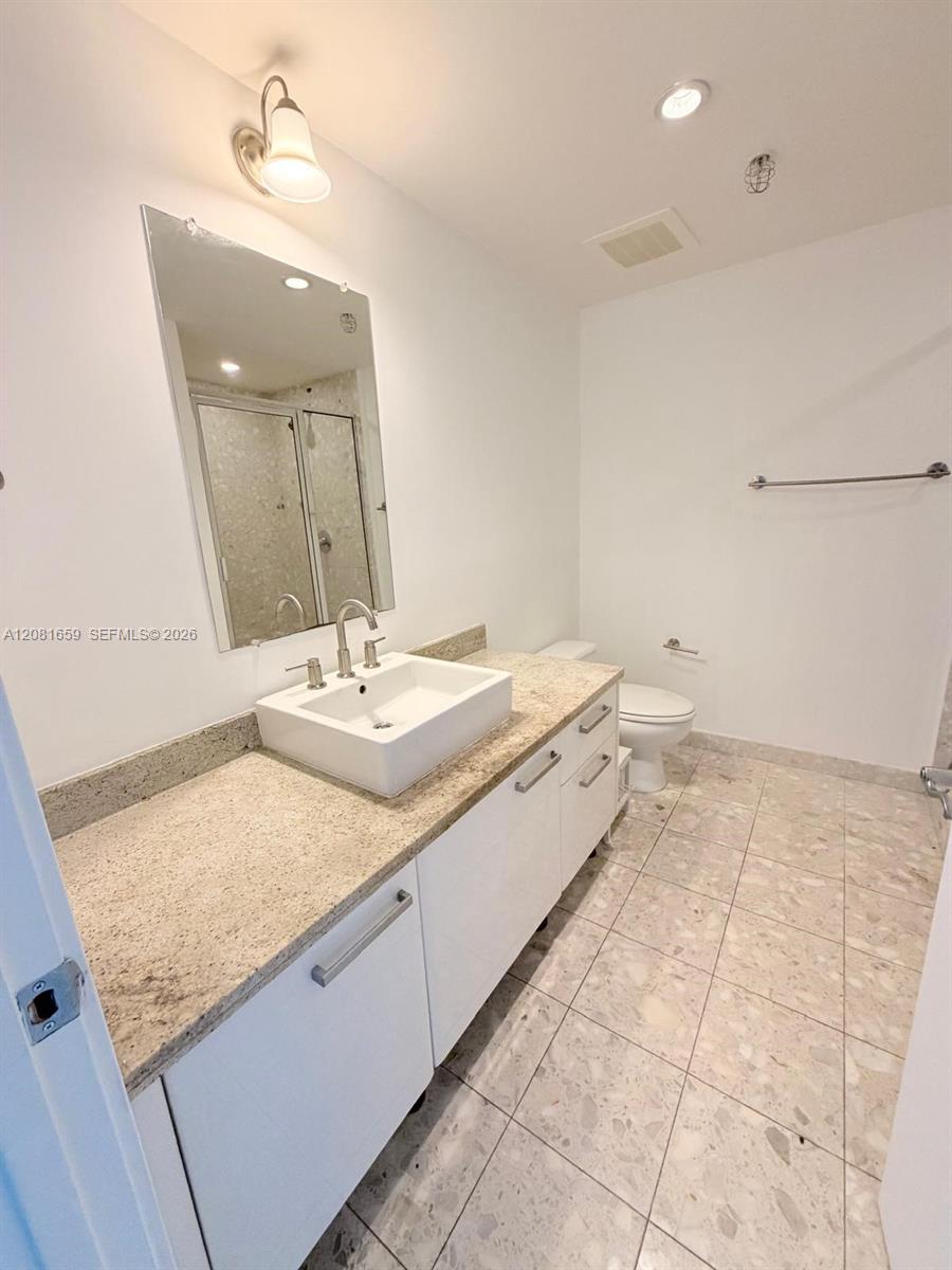 185 SW 7th St # 2600 — Photo 3