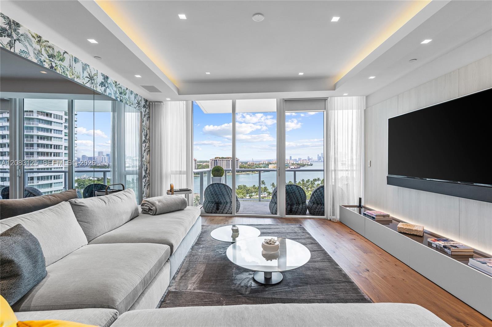 100 S Pointe Dr # 1102/03 — Photo 4