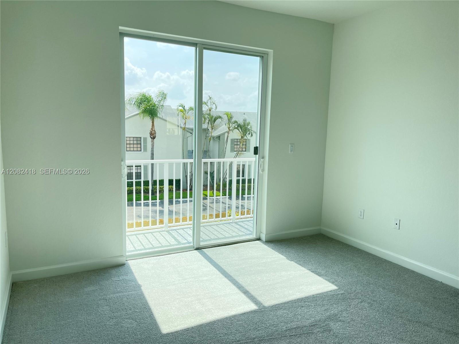 1427 SE 7 TER 1427 SE 7 TER # 1427 — Photo 4