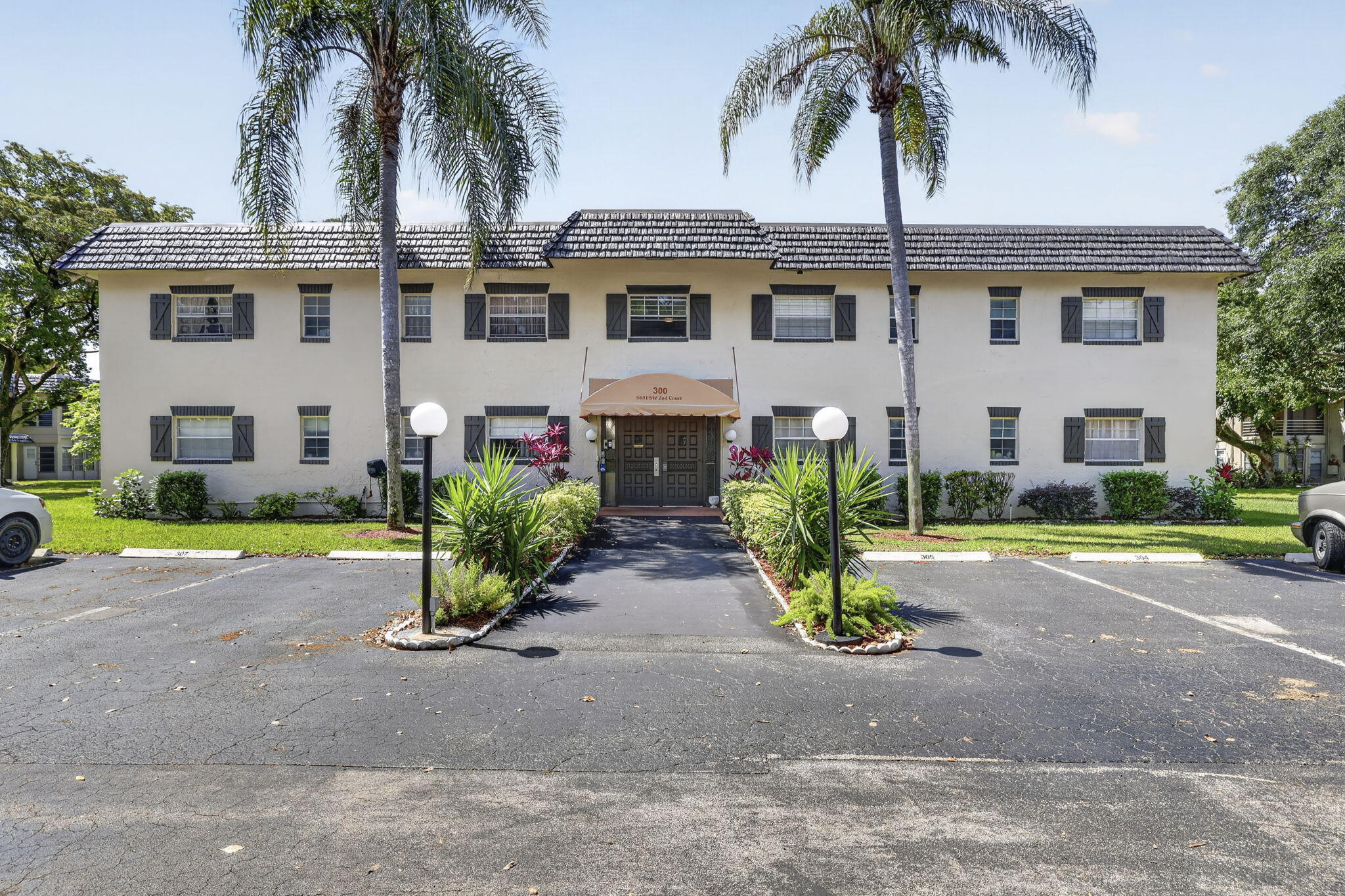 5681 SW 2nd Court # 106, Margate FL 33068