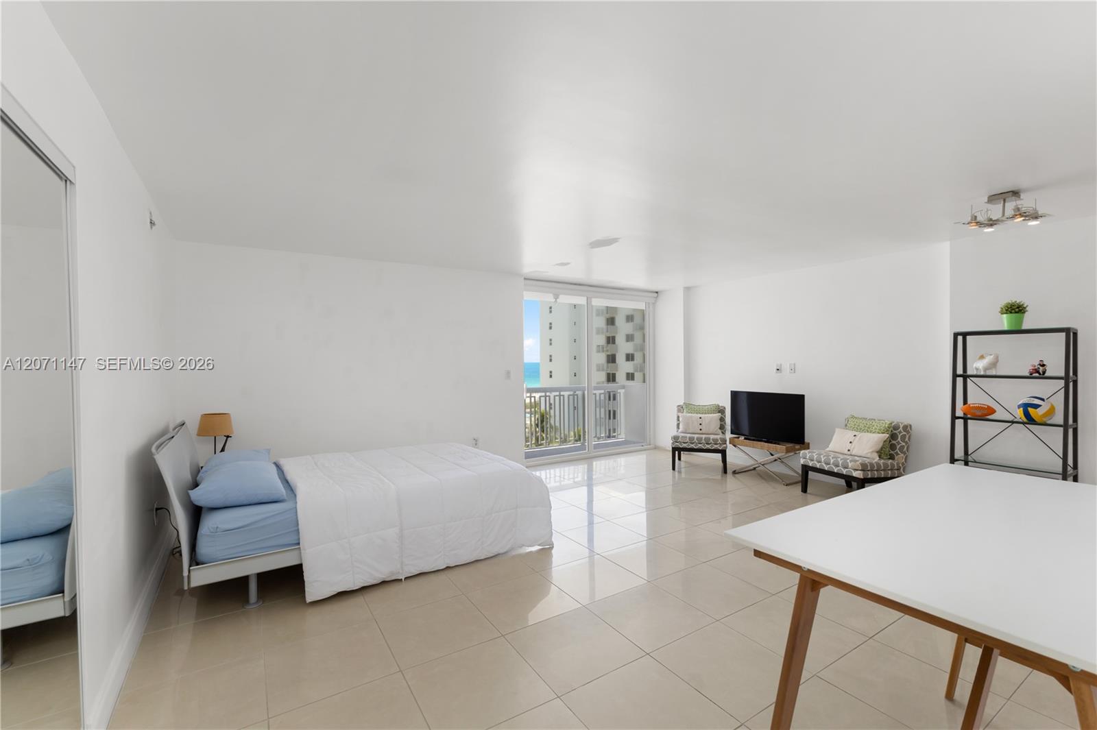401 Ocean Dr # 607 — Photo 4