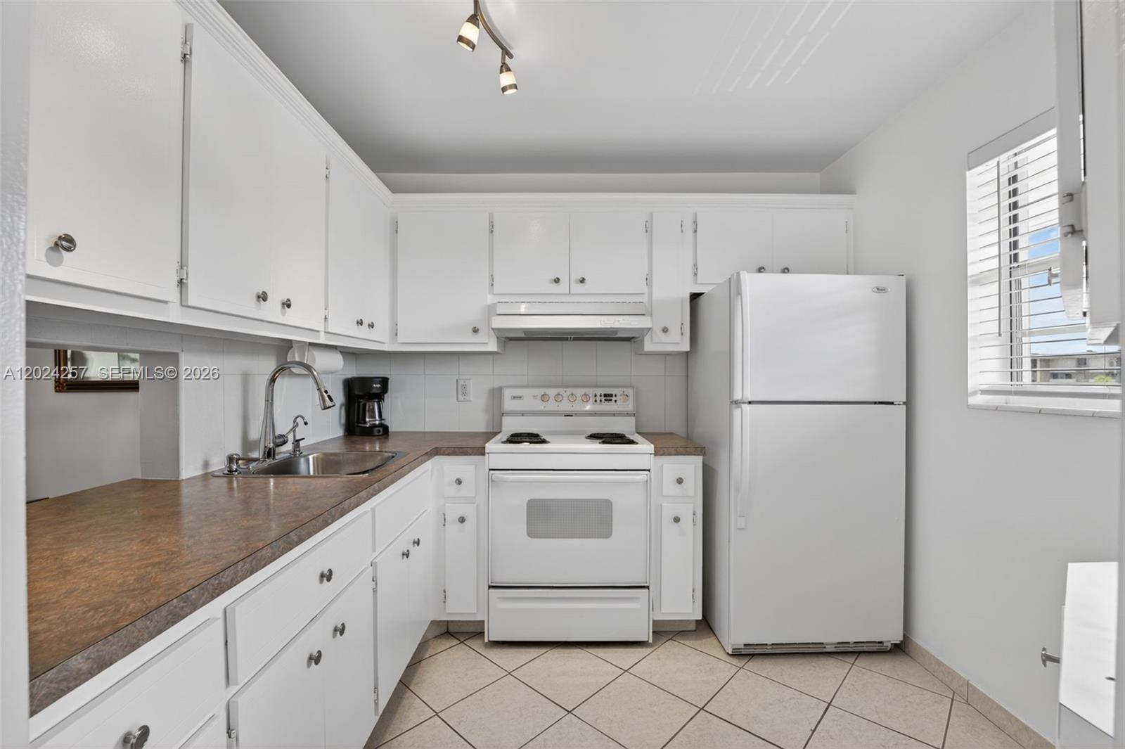2800 NW 47th Ter # 303B — Photo 3