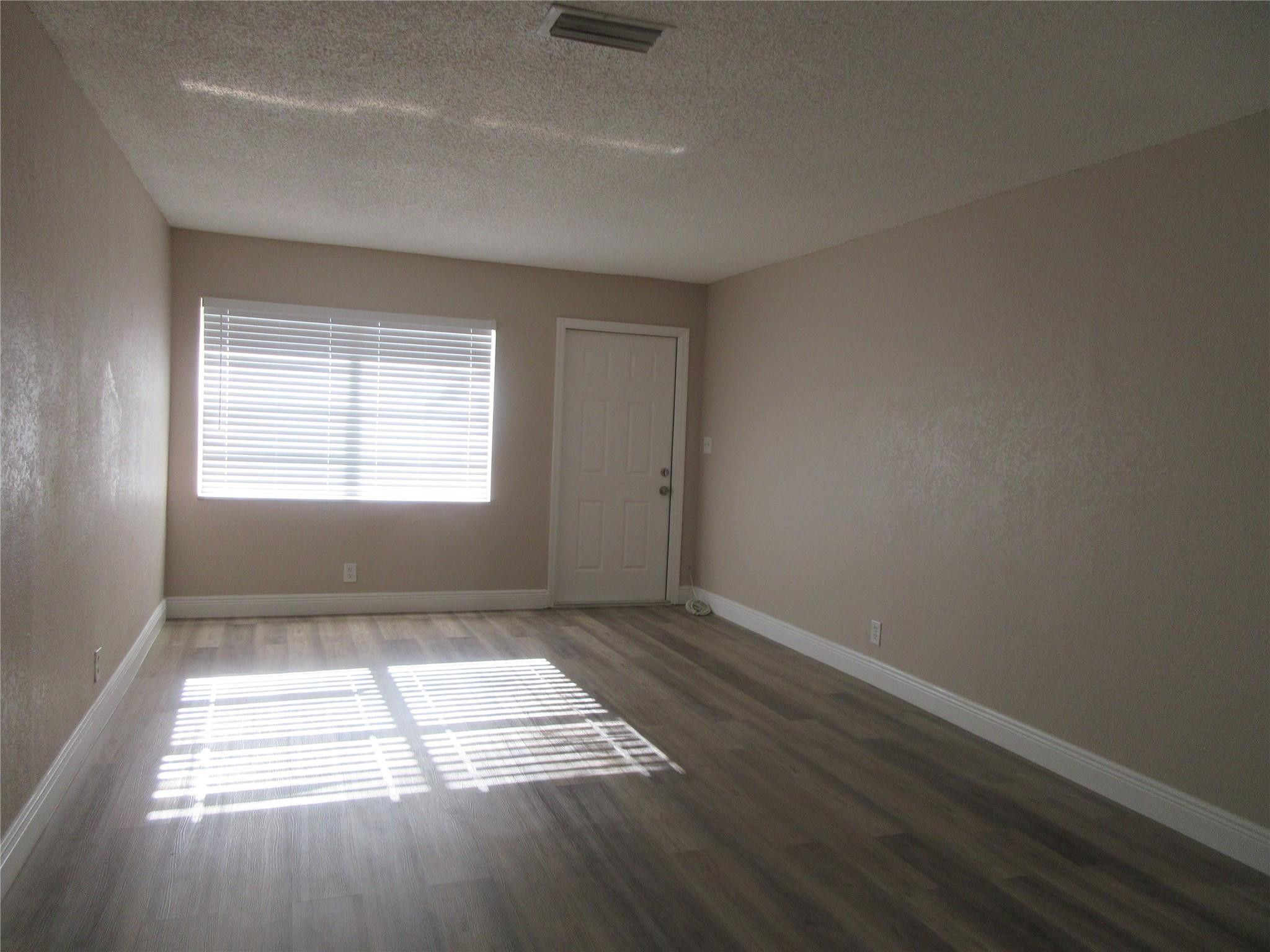 8601 NW 35TH Street # 11 — Photo 5