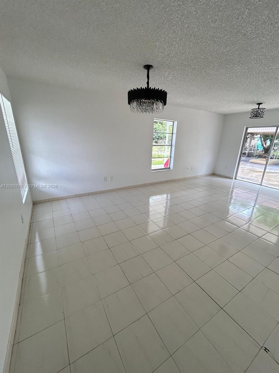 15710 SW 304th St — Photo 5