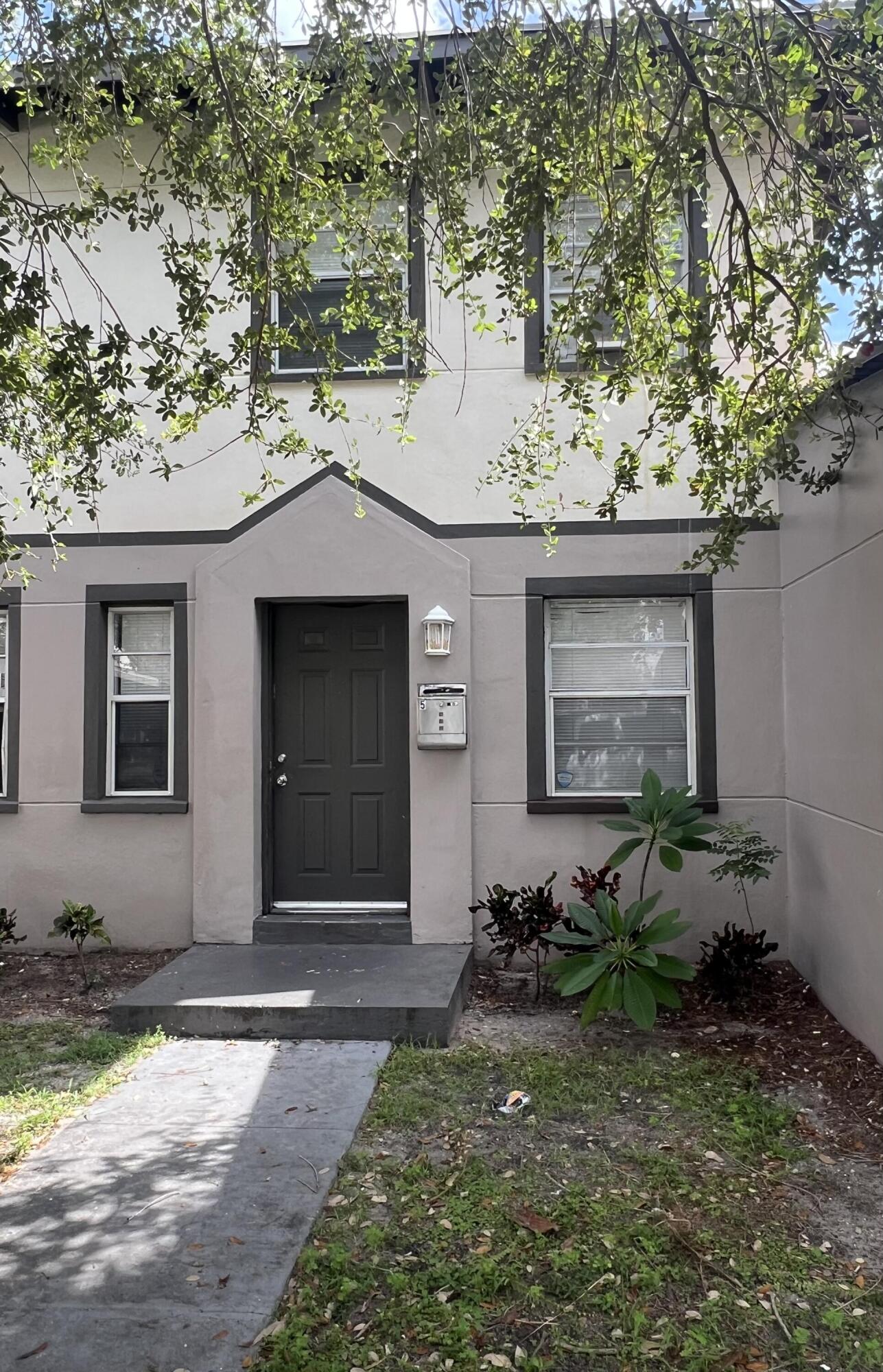 2722 Poinsettia Avenue, West Palm Beach FL 33407