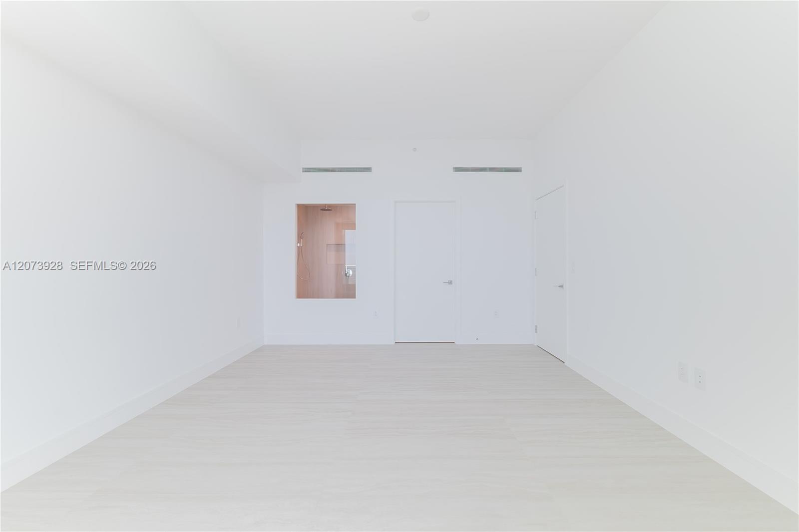 2411 Laguna Cir # 2909 — Photo 5