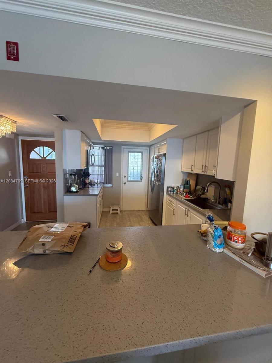 18555 NE 14th Ave # 619 — Photo 5