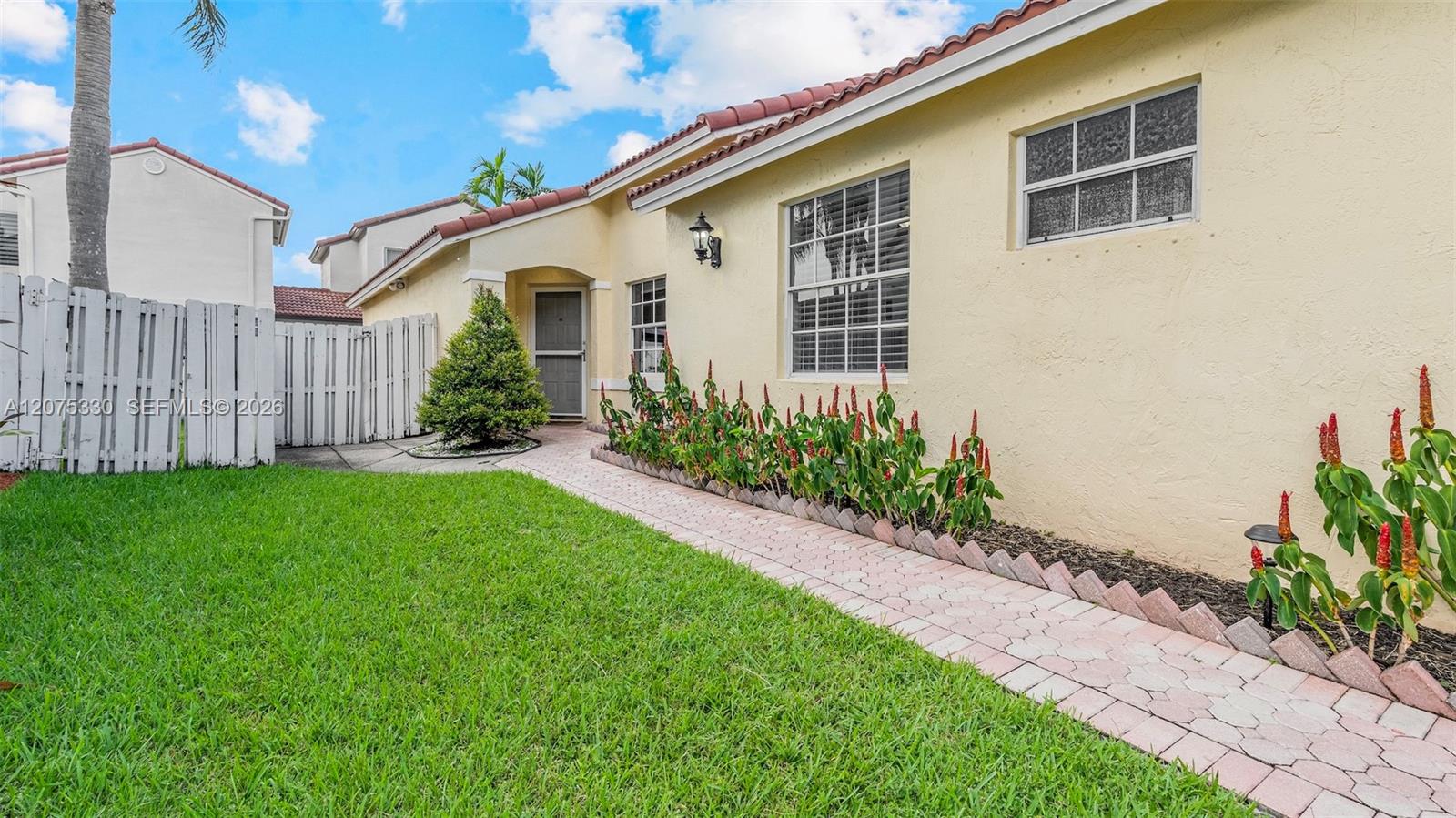 17251 NW 6th St, Pembroke Pines FL 33029