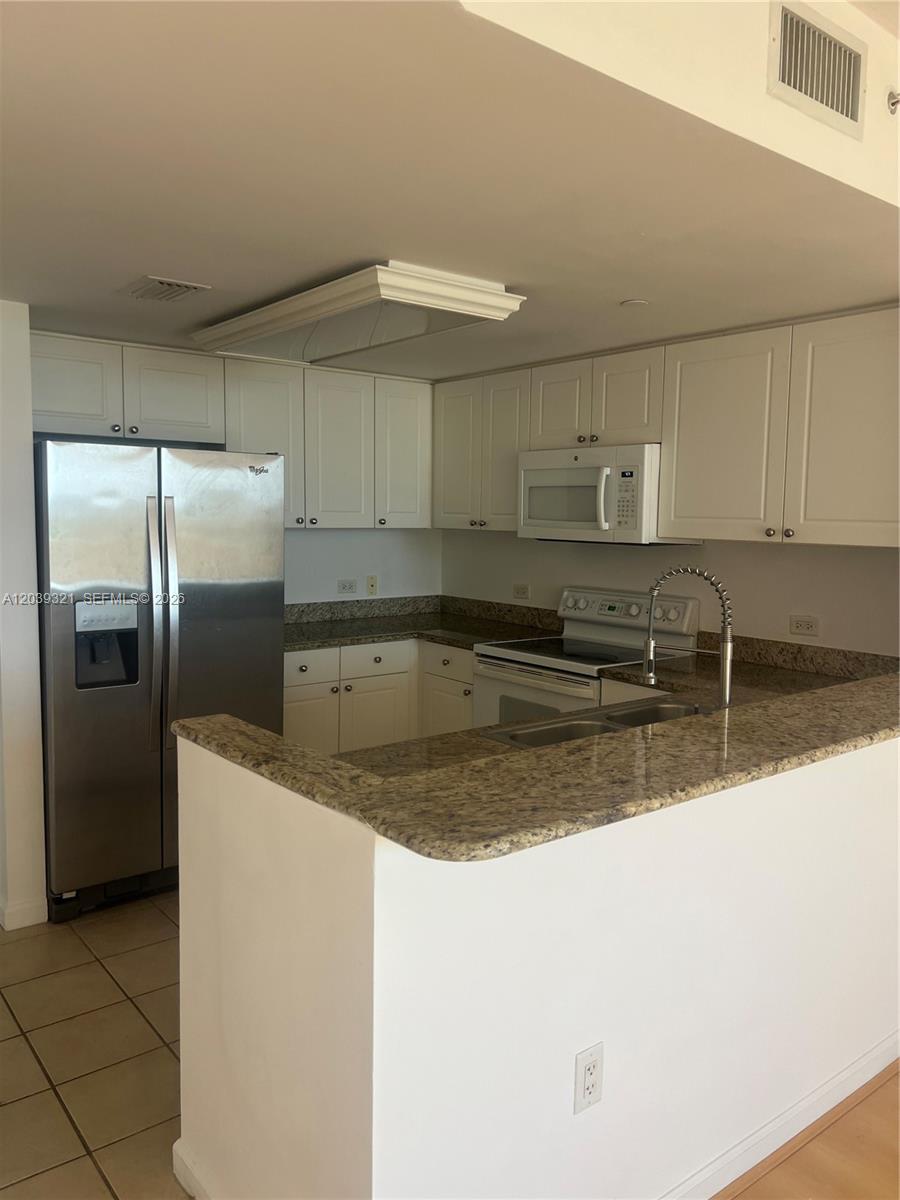 19501 W Country Club Dr # 611, Aventura FL 33180