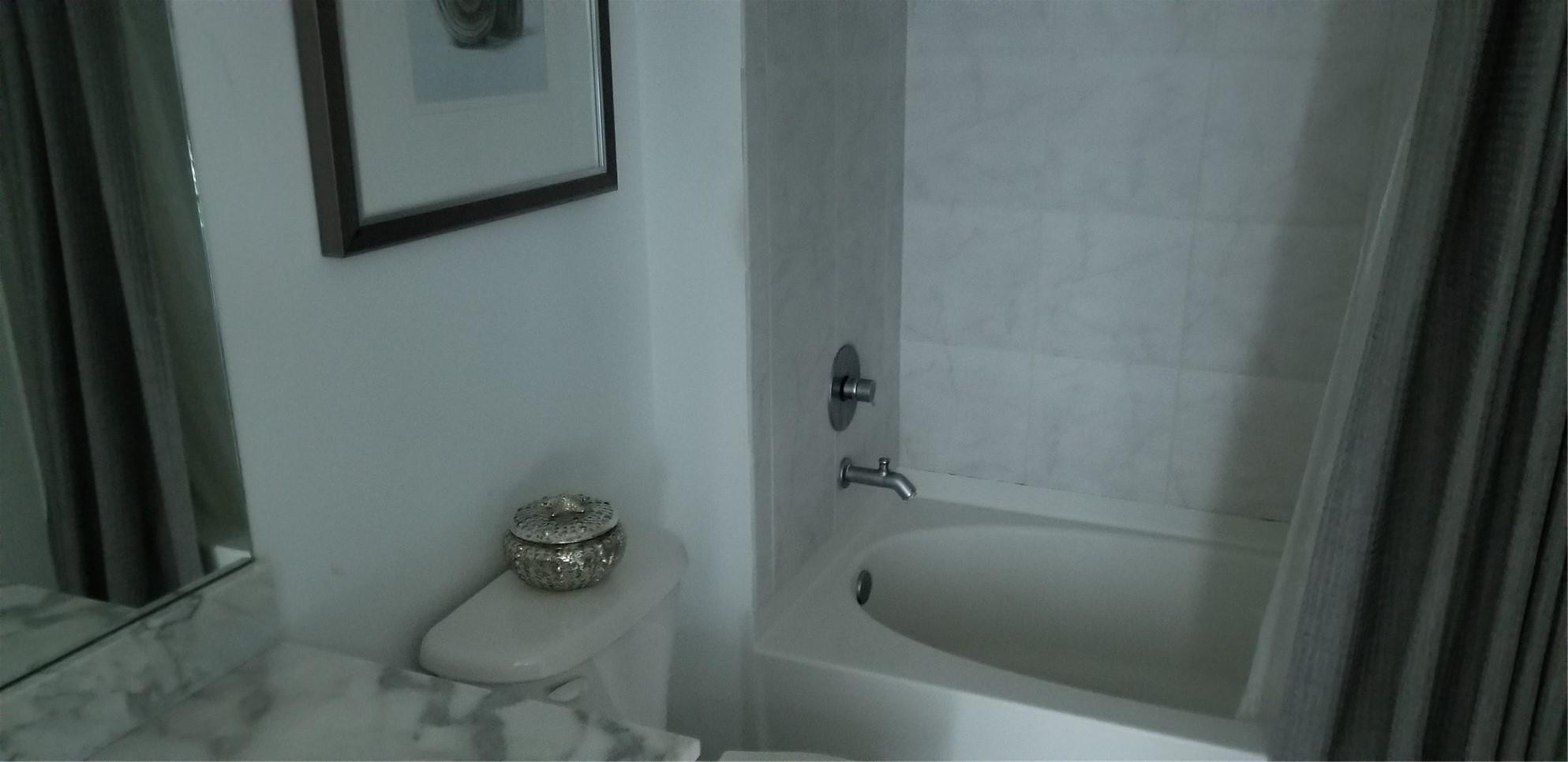 951 BRICKELL Avenue # 2402 — Photo 5