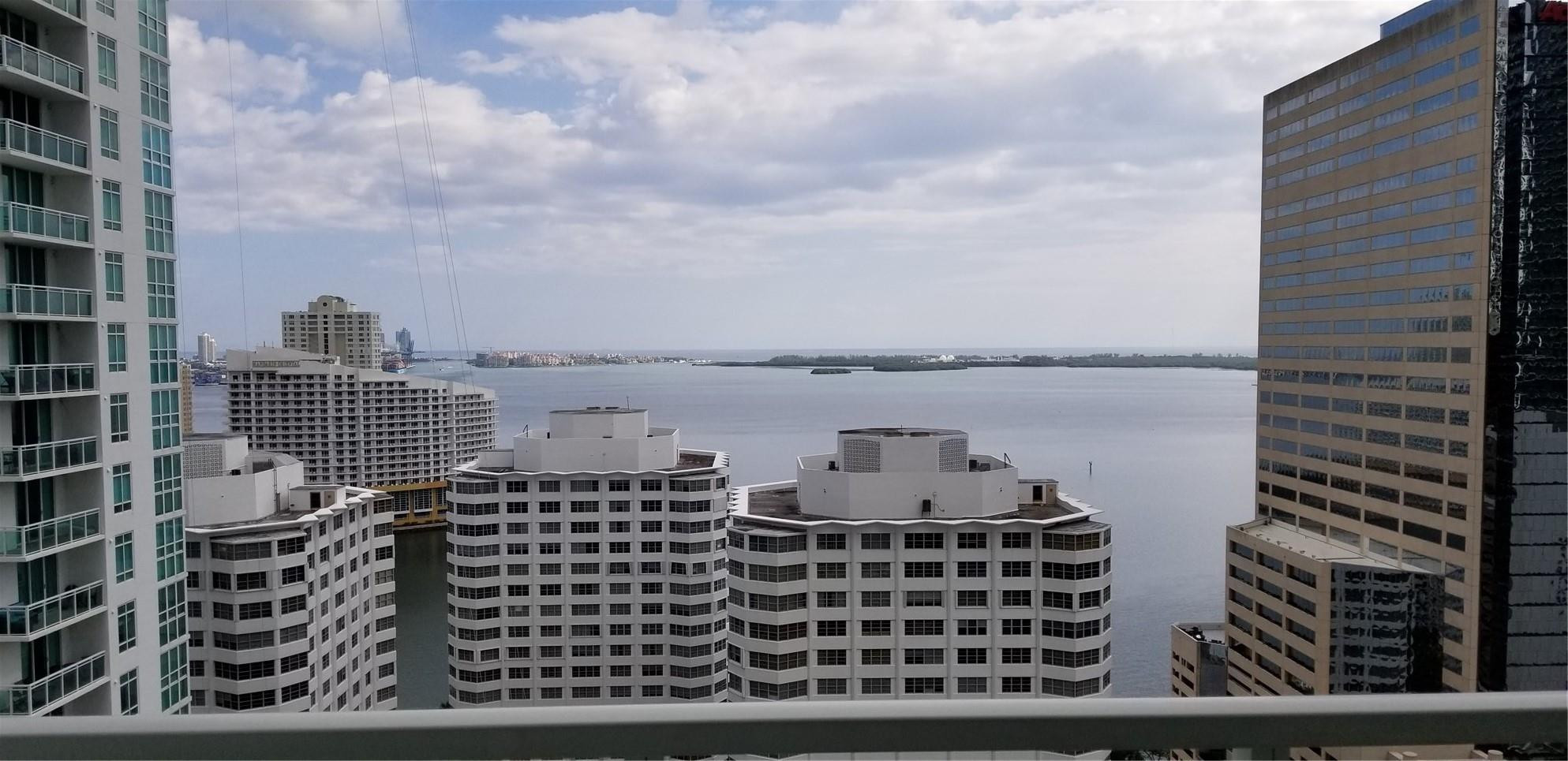 951 BRICKELL Avenue # 2402 — Photo 2