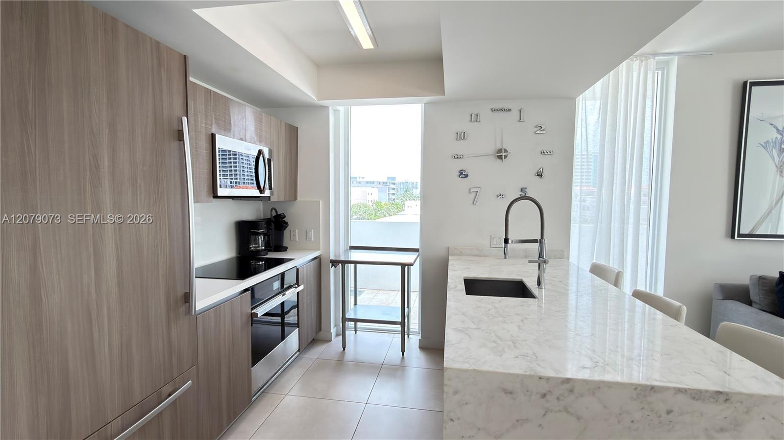 401 N Birch Rd # 415 — Photo 3