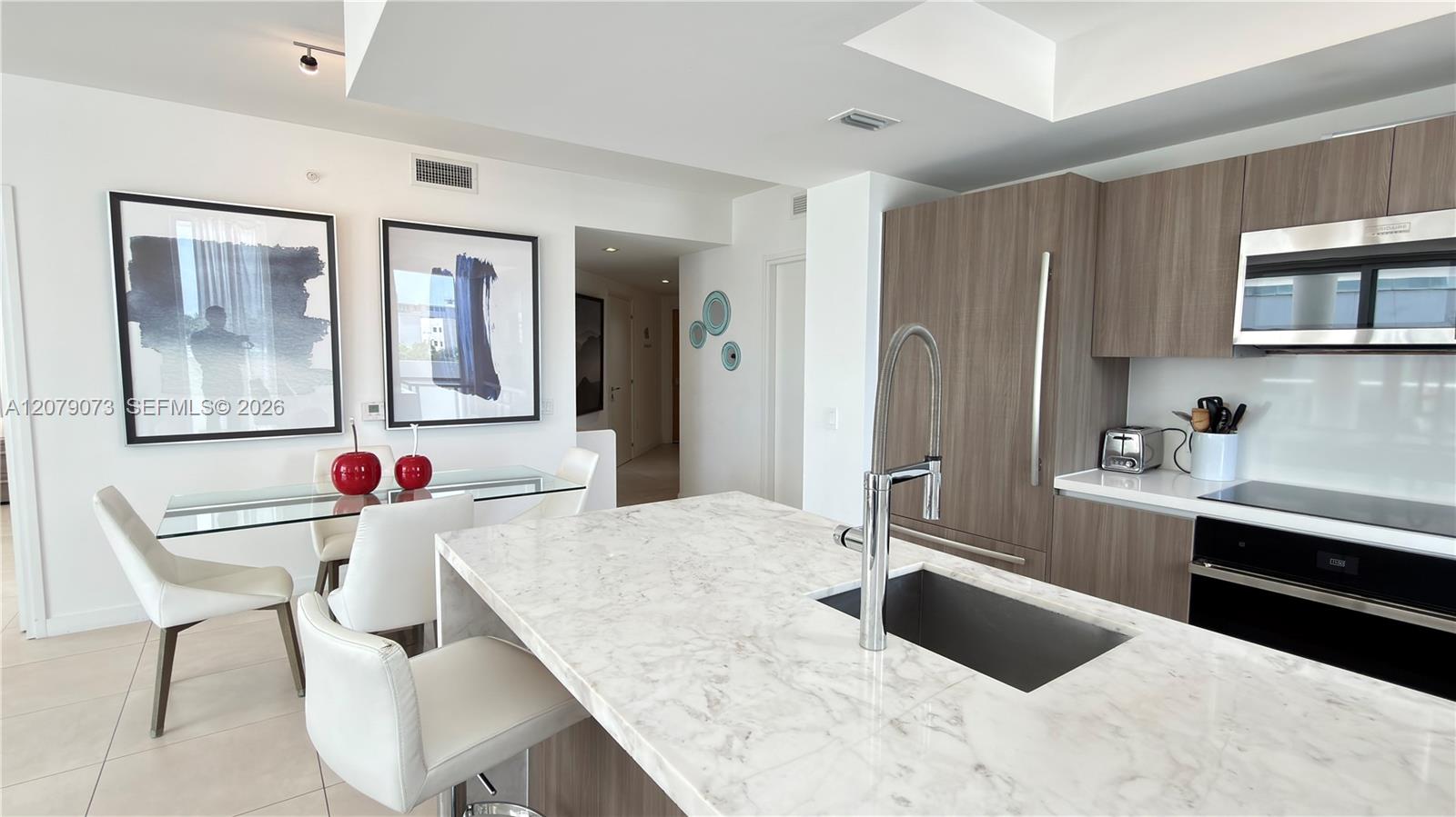 401 N Birch Rd # 415 — Photo 4