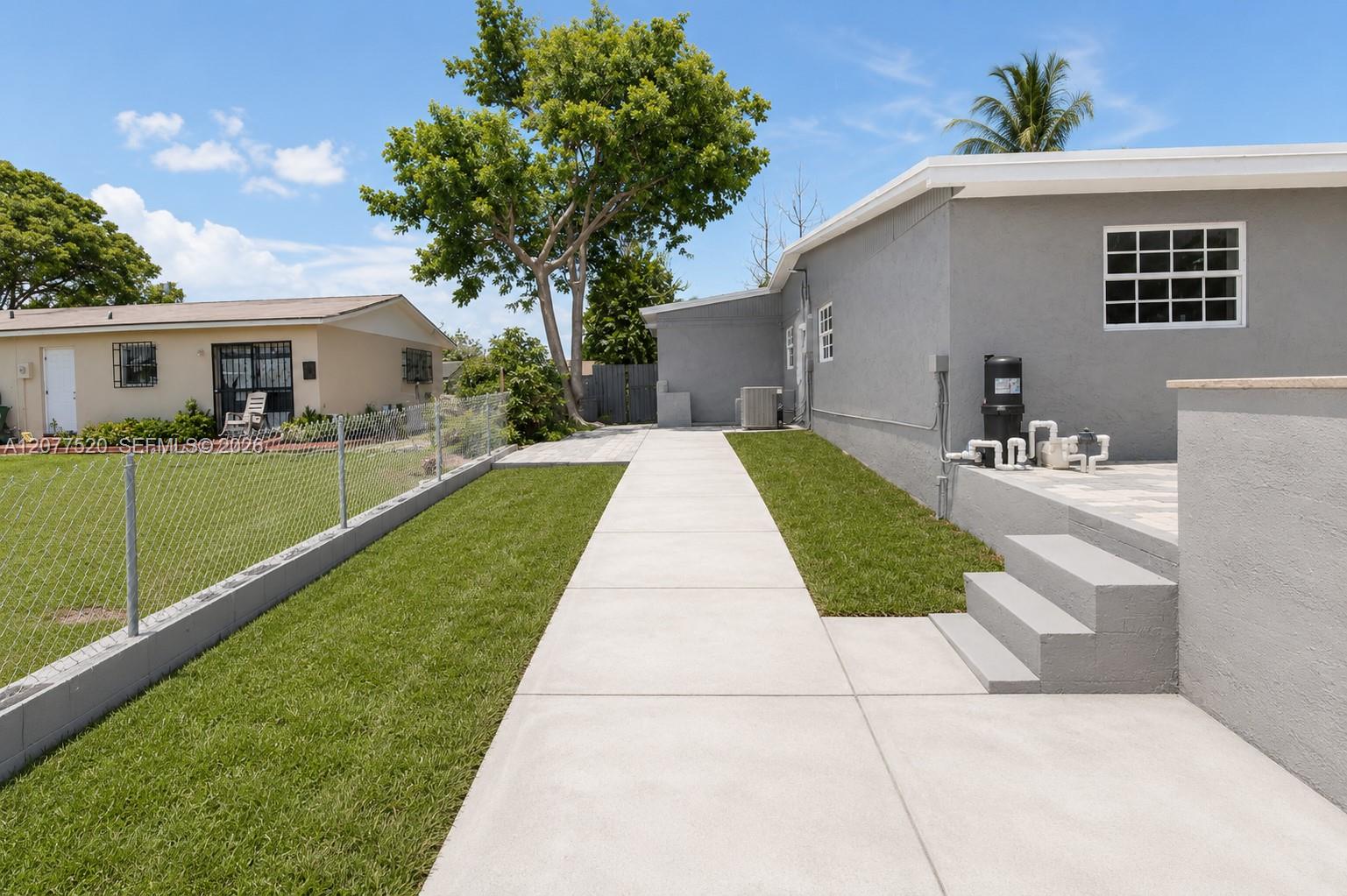 14494 SW 299th Ter — Photo 4