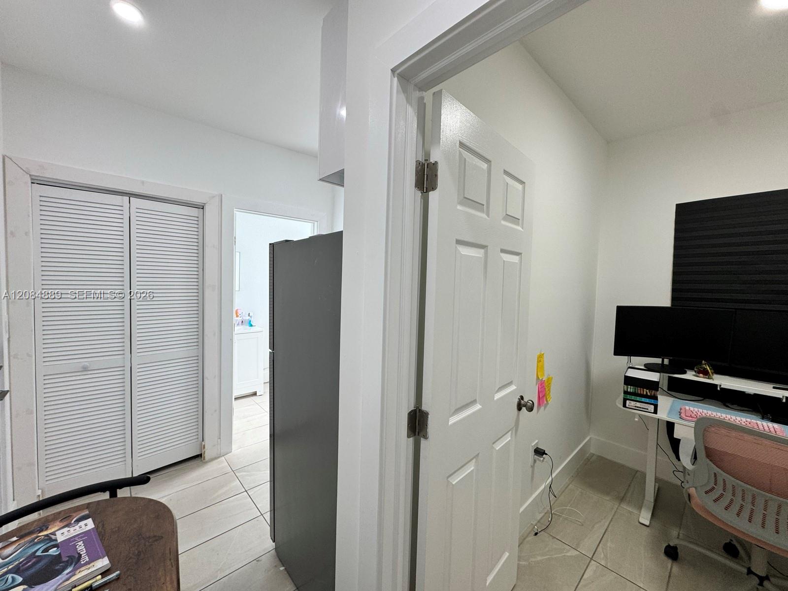 1631 NW 3 St # 8 — Photo 4