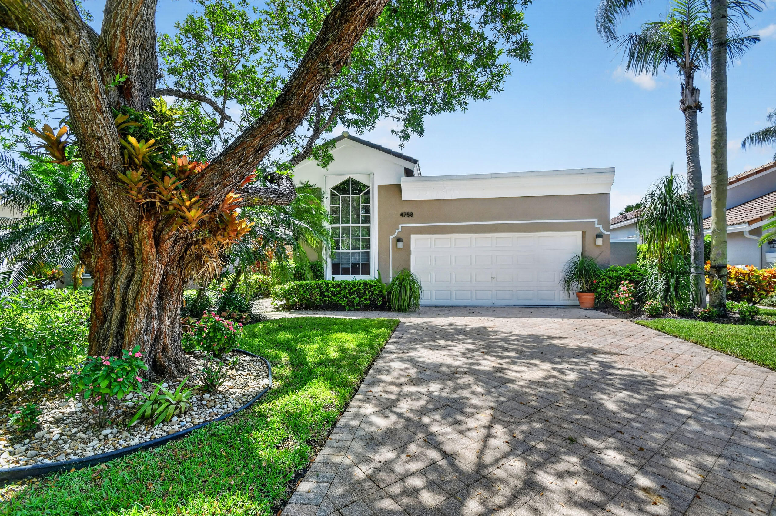 4758 CARLTON GOLF Drive, Lake Worth FL 33449