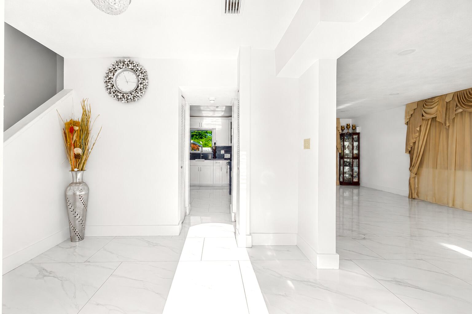 3111 Thames Way — Photo 4