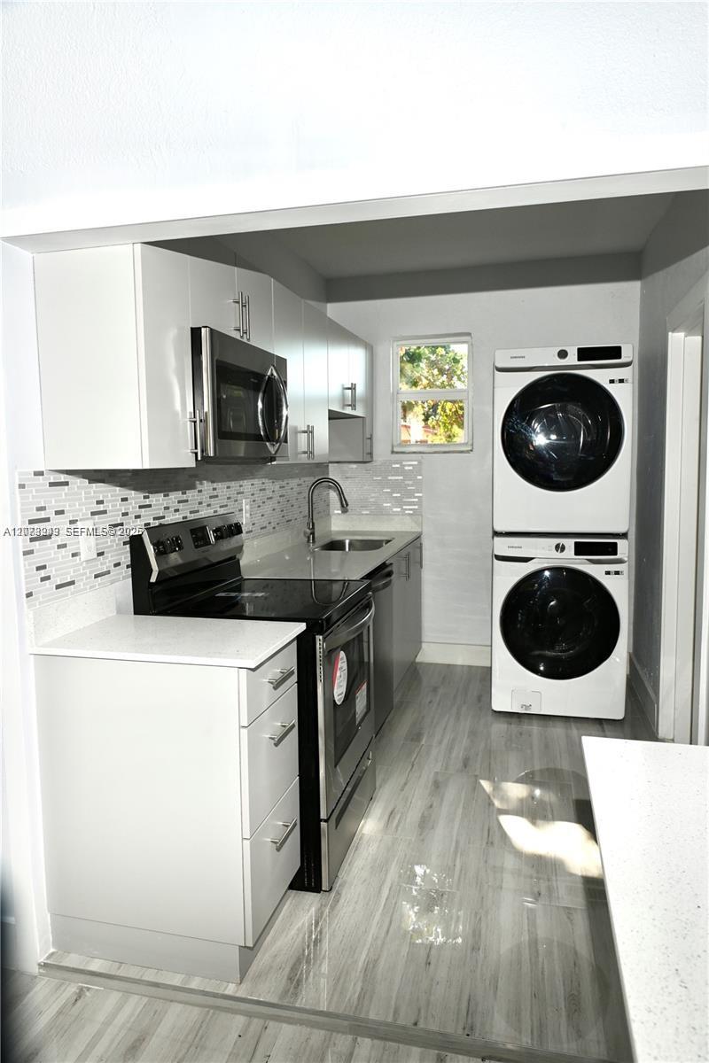 747 NW 5th Ct — Photo 5