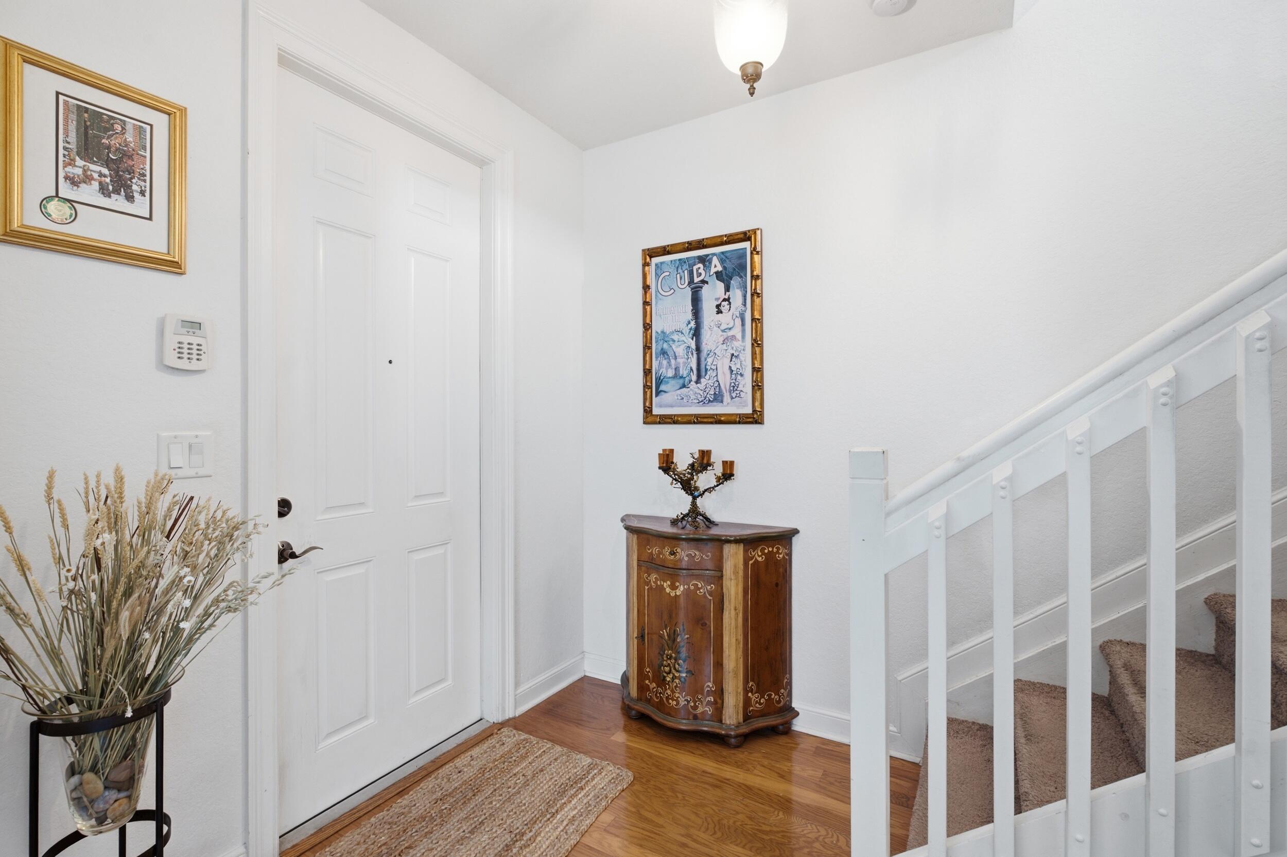 960 Millbrae Court # 6 — Photo 3