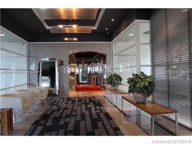 1402 Brickell Bay Dr # 1103, Miami FL 33131