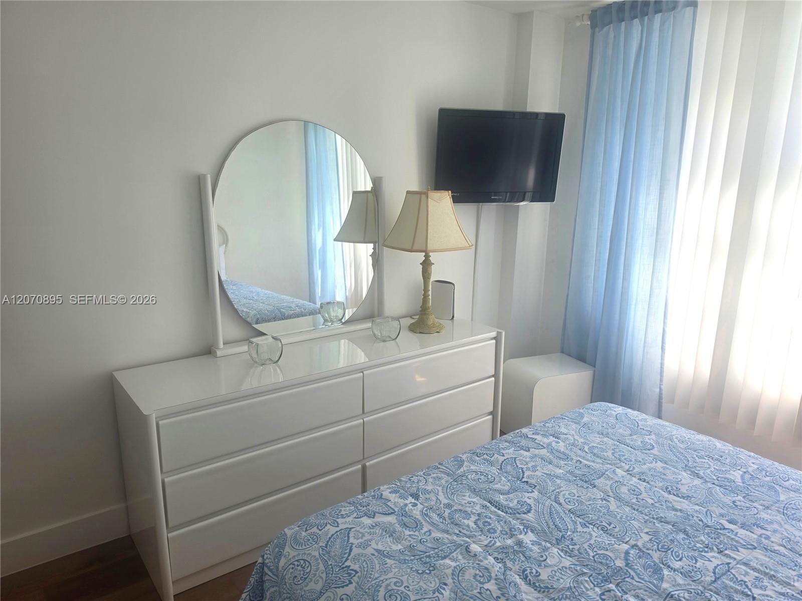 5151 Collins Ave # 826 View 15