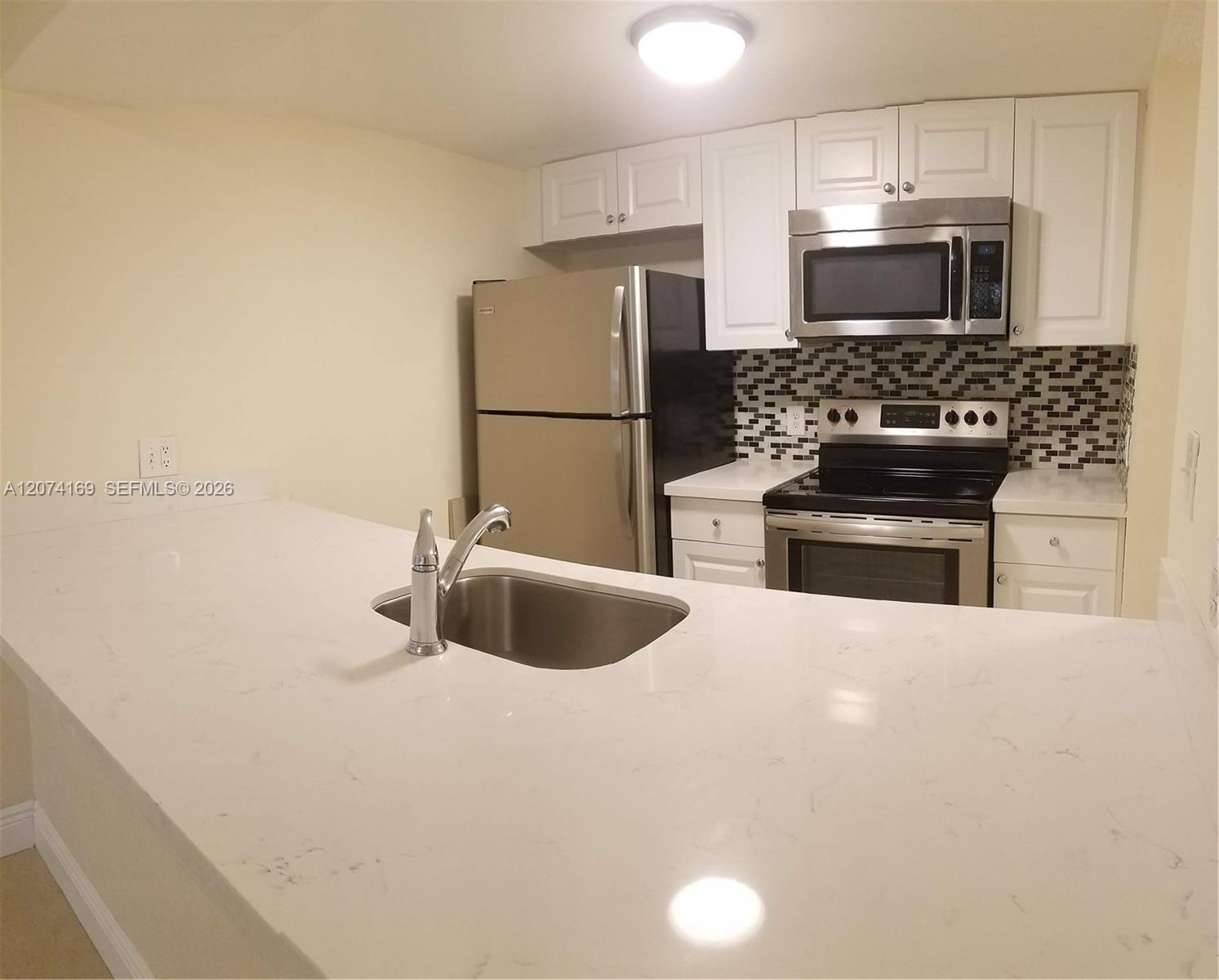 8100 Geneva Ct # 438 — Photo 2