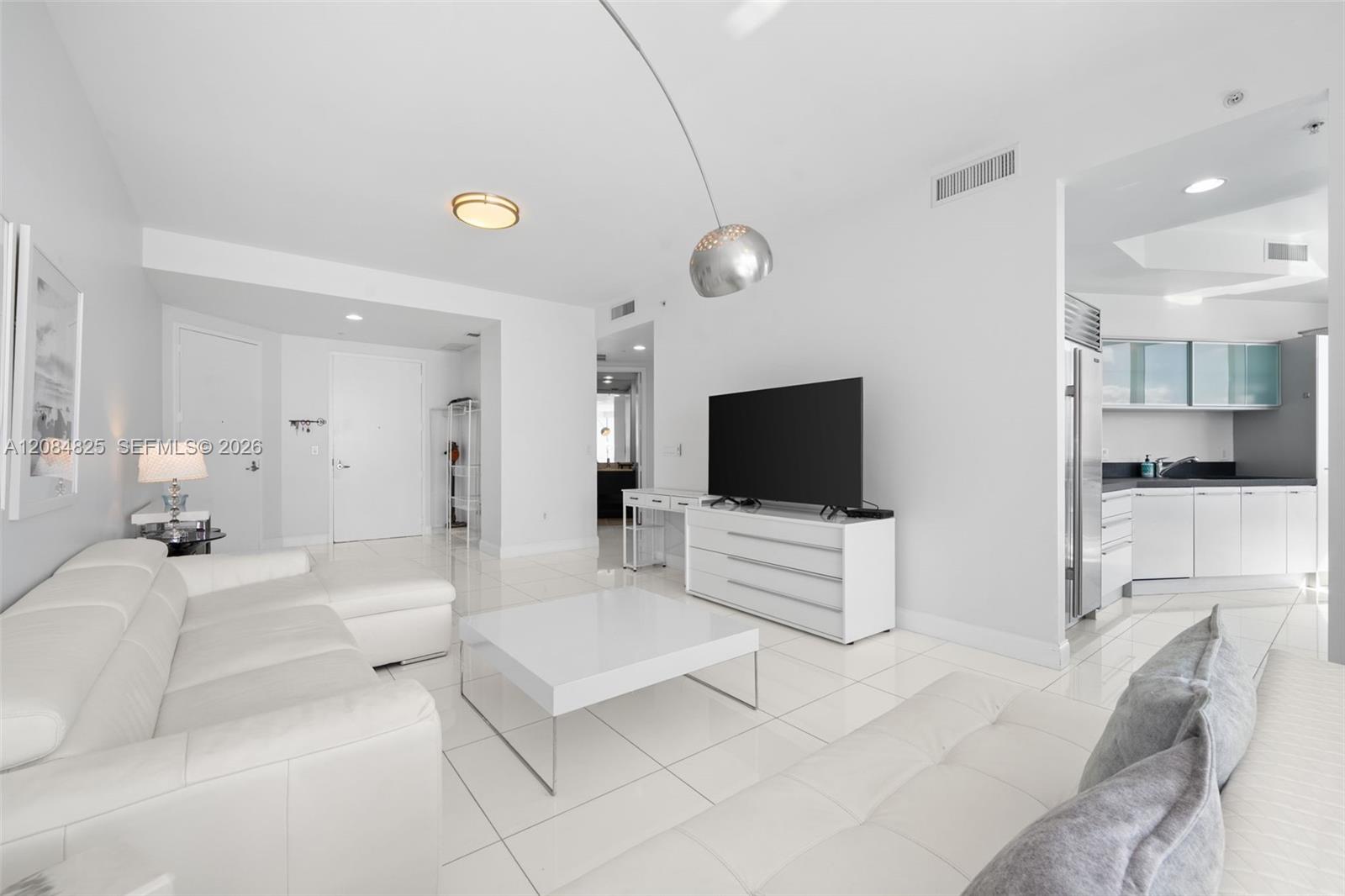 18201 Collins Ave # 4709 — Photo 4