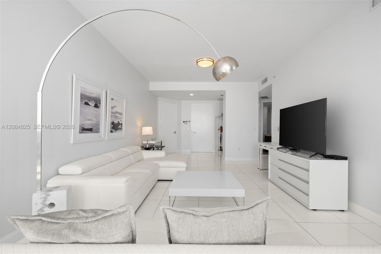 18201 Collins Ave # 4709 — Photo 5