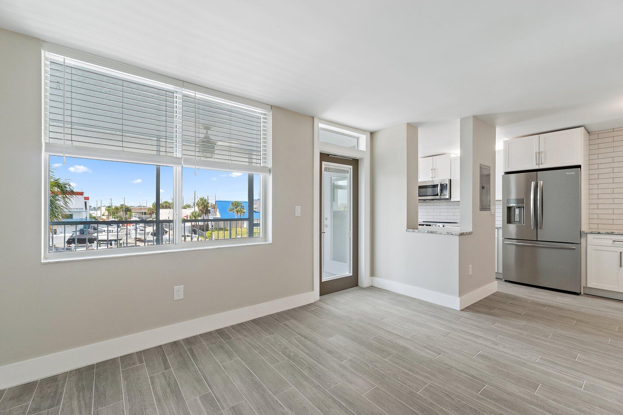 108 Paradise Harbour Boulevard # 314 — Photo 5