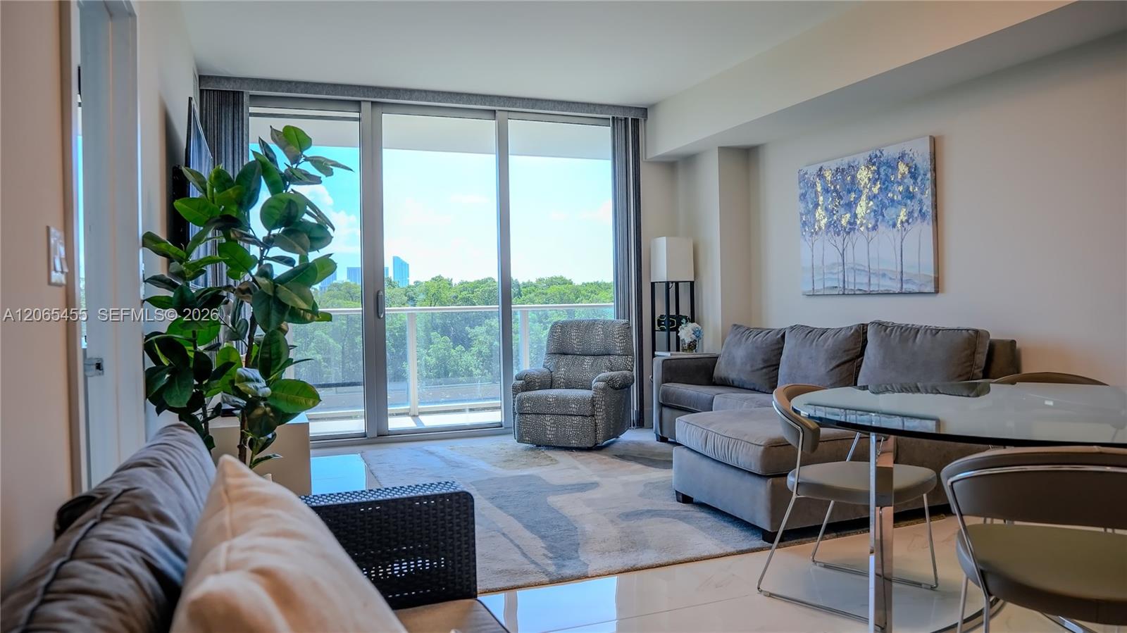 16385 Biscayne Blvd # # 419, North Miami Beach FL 33160