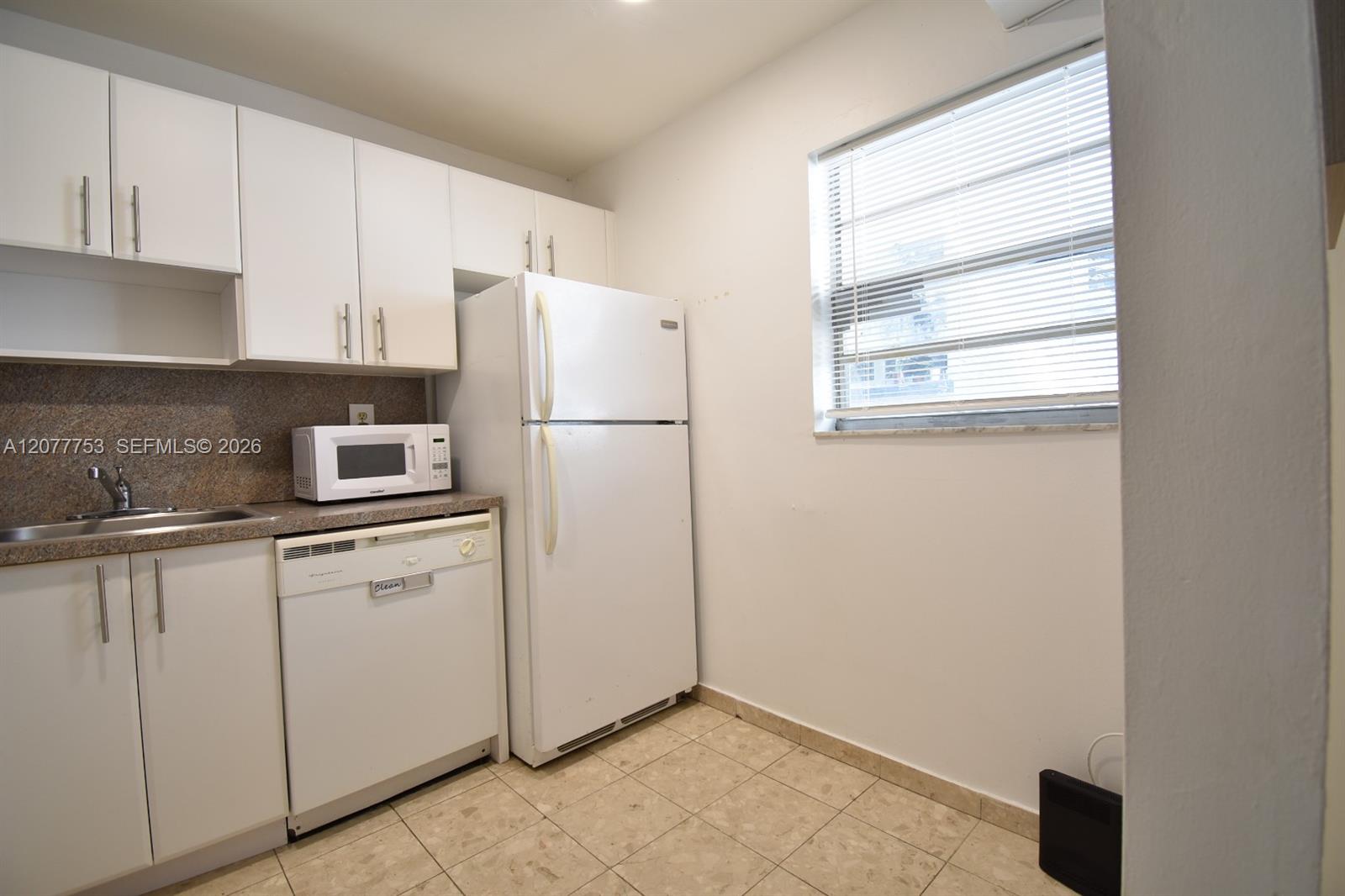 1605 Meridian Ave # 202 — Photo 5
