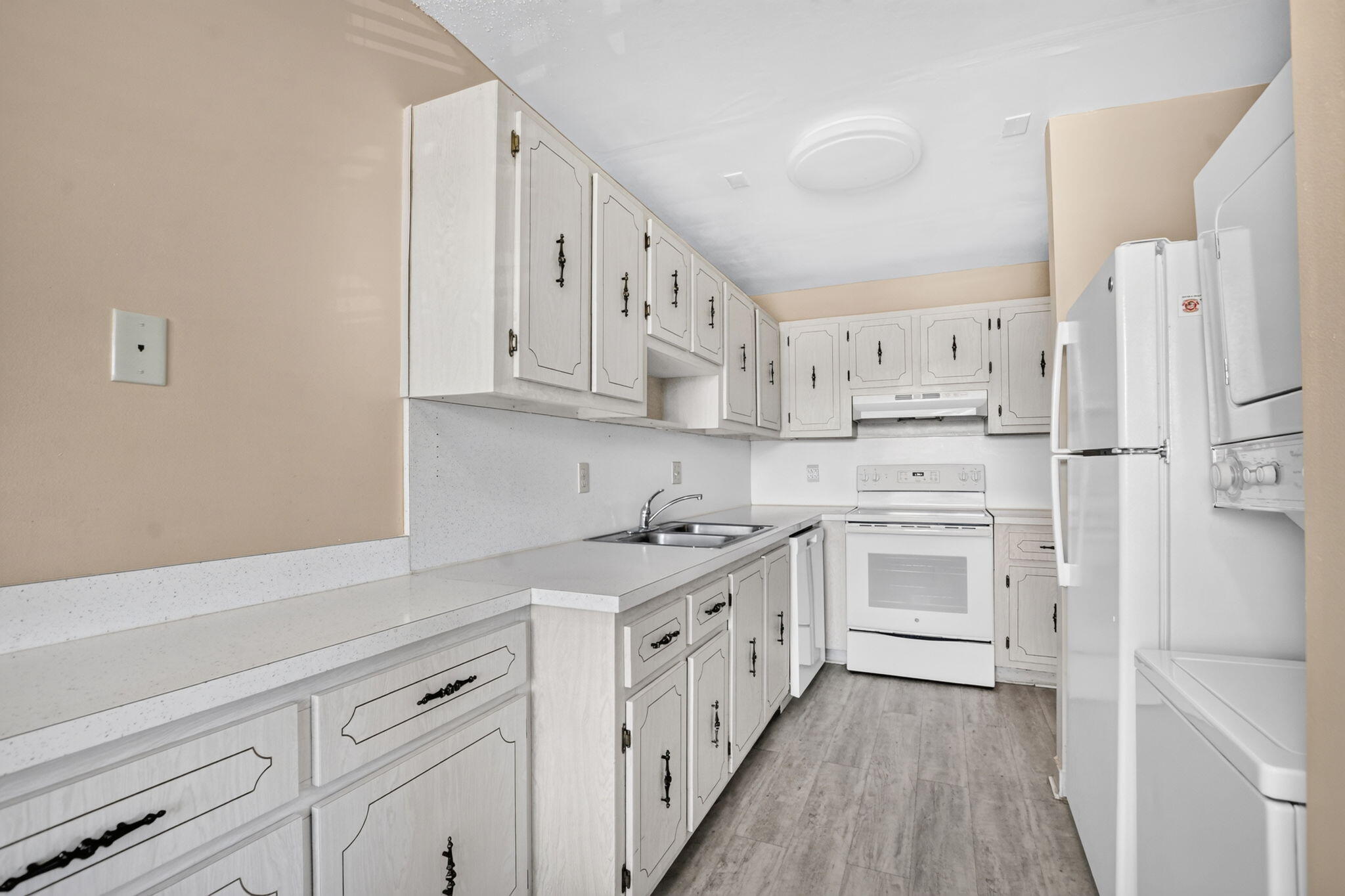 2901 SW 15TH Street # 204 — Photo 3