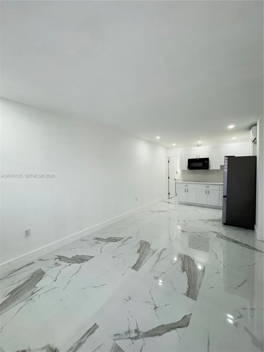 10330 SW 35th Ter # 0 — Photo 2