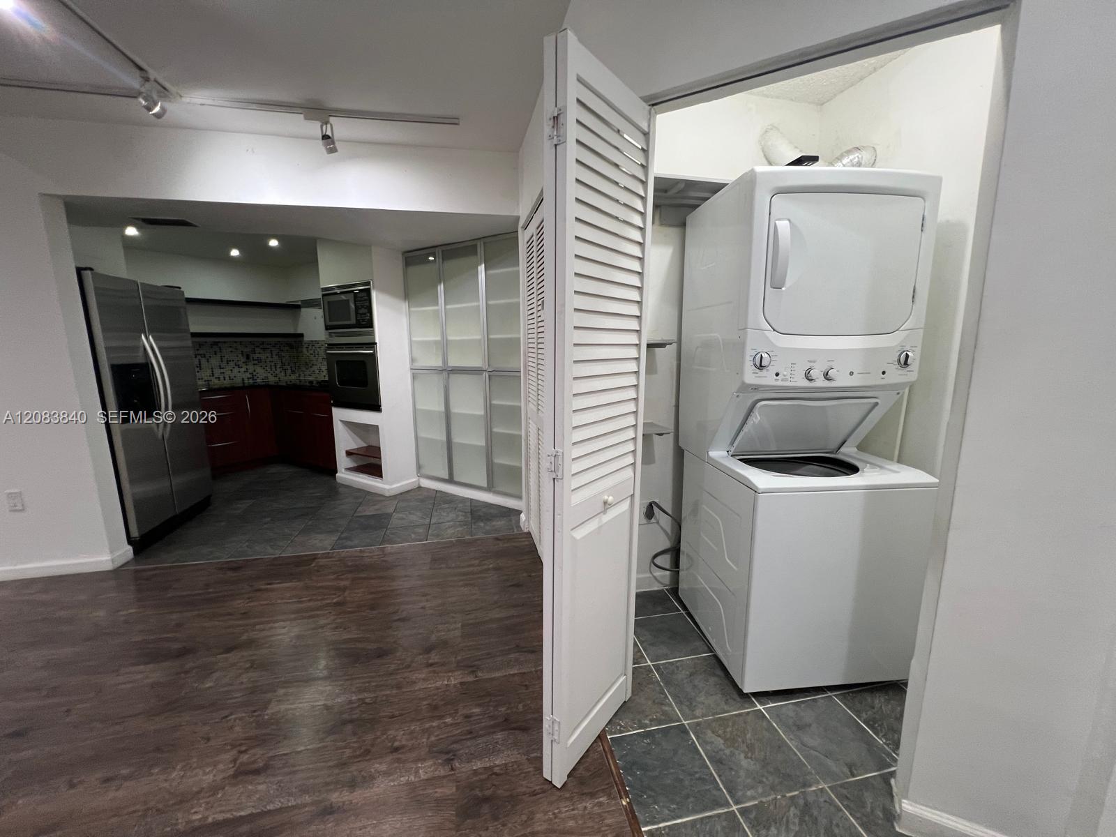 9715 Fontainebleau Blvd # E308 — Photo 4