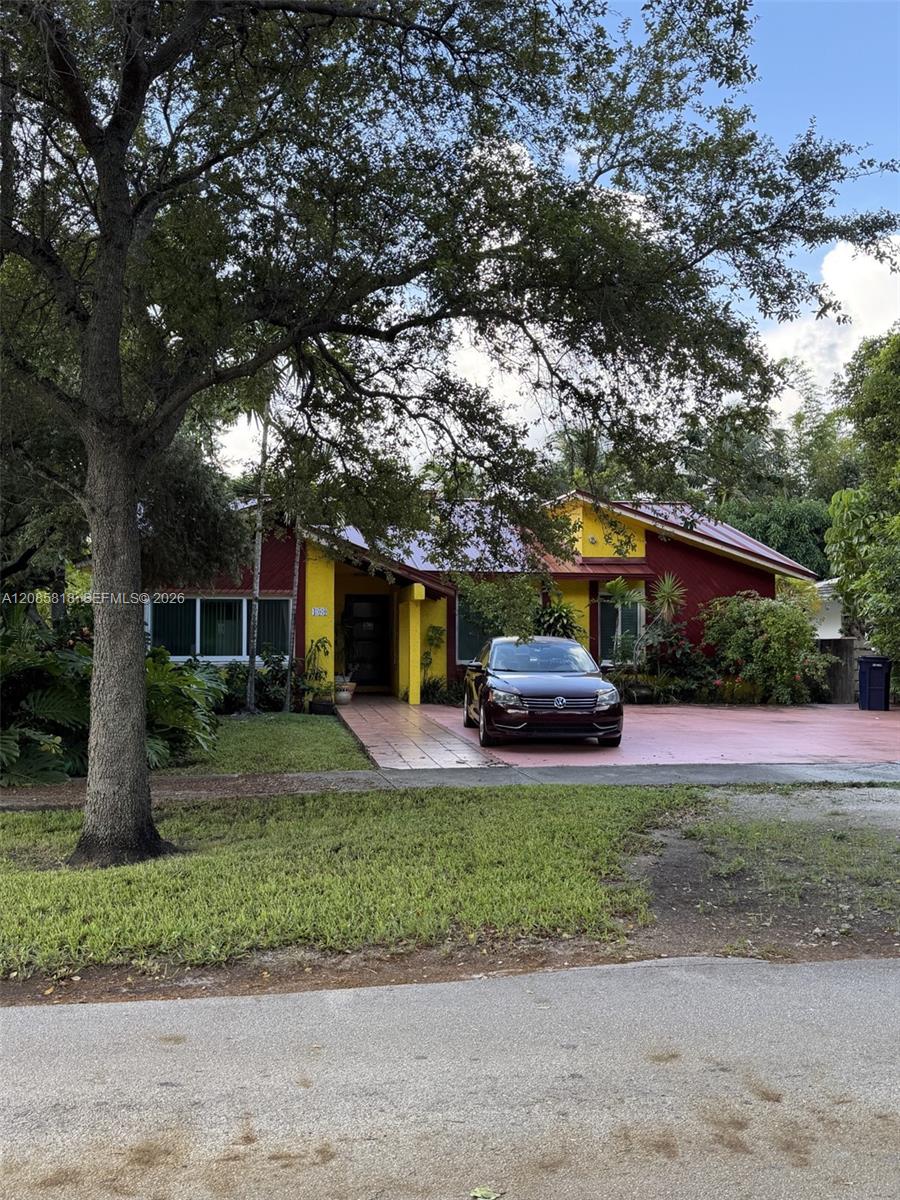 400 Oriole Ave, Miami Springs FL 33166
