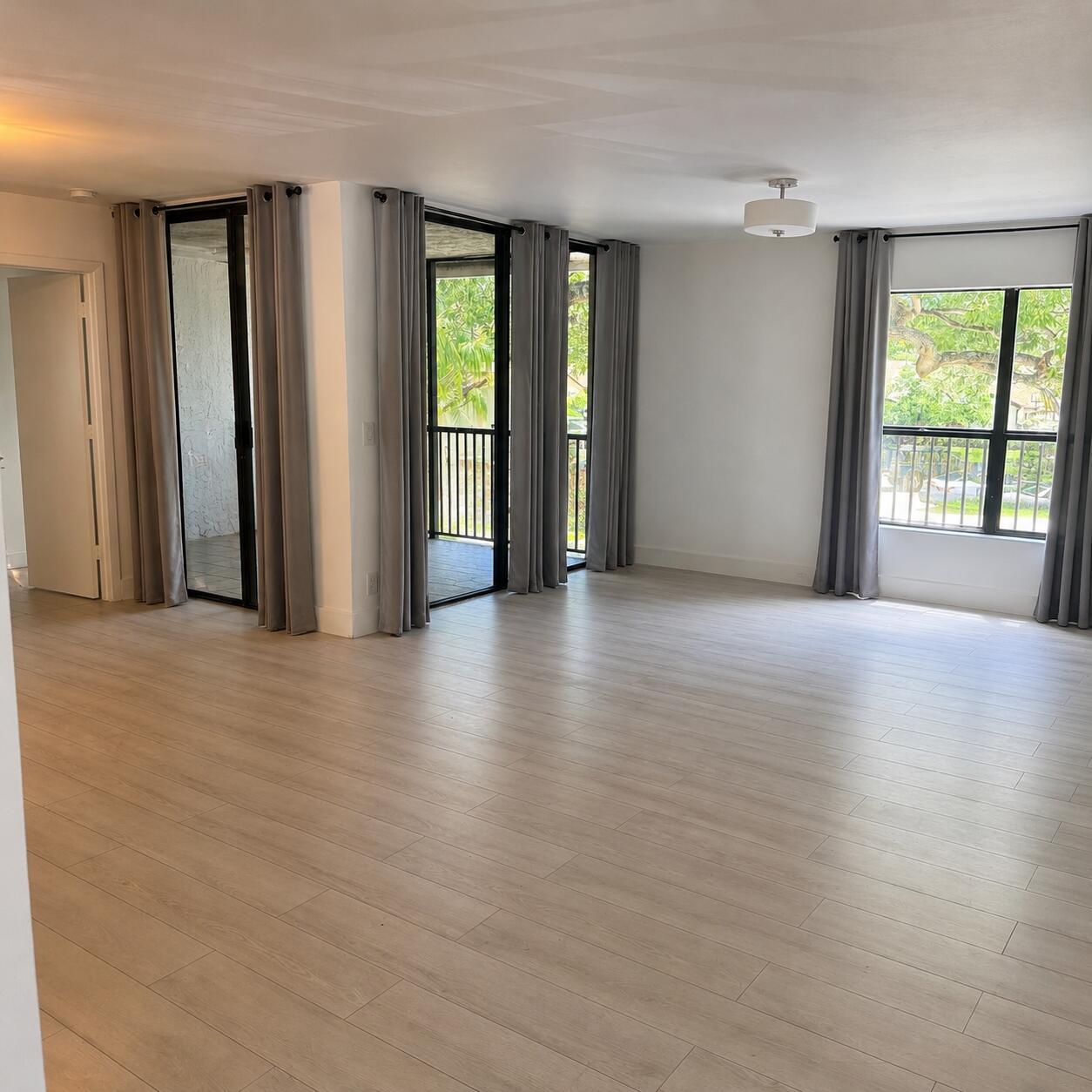 2540 N CARAMBOLA Circle N # 1831 — Photo 4