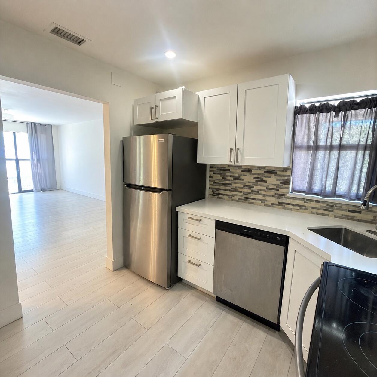 2540 N CARAMBOLA Circle N # 1831 — Photo 3