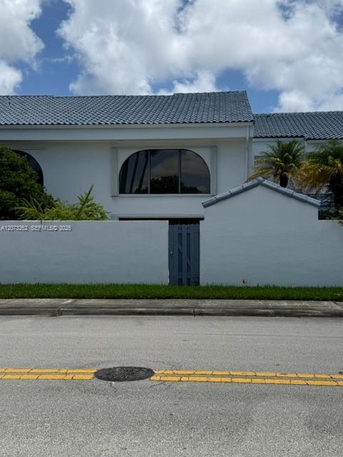 10225 SW 89th St — Photo 2