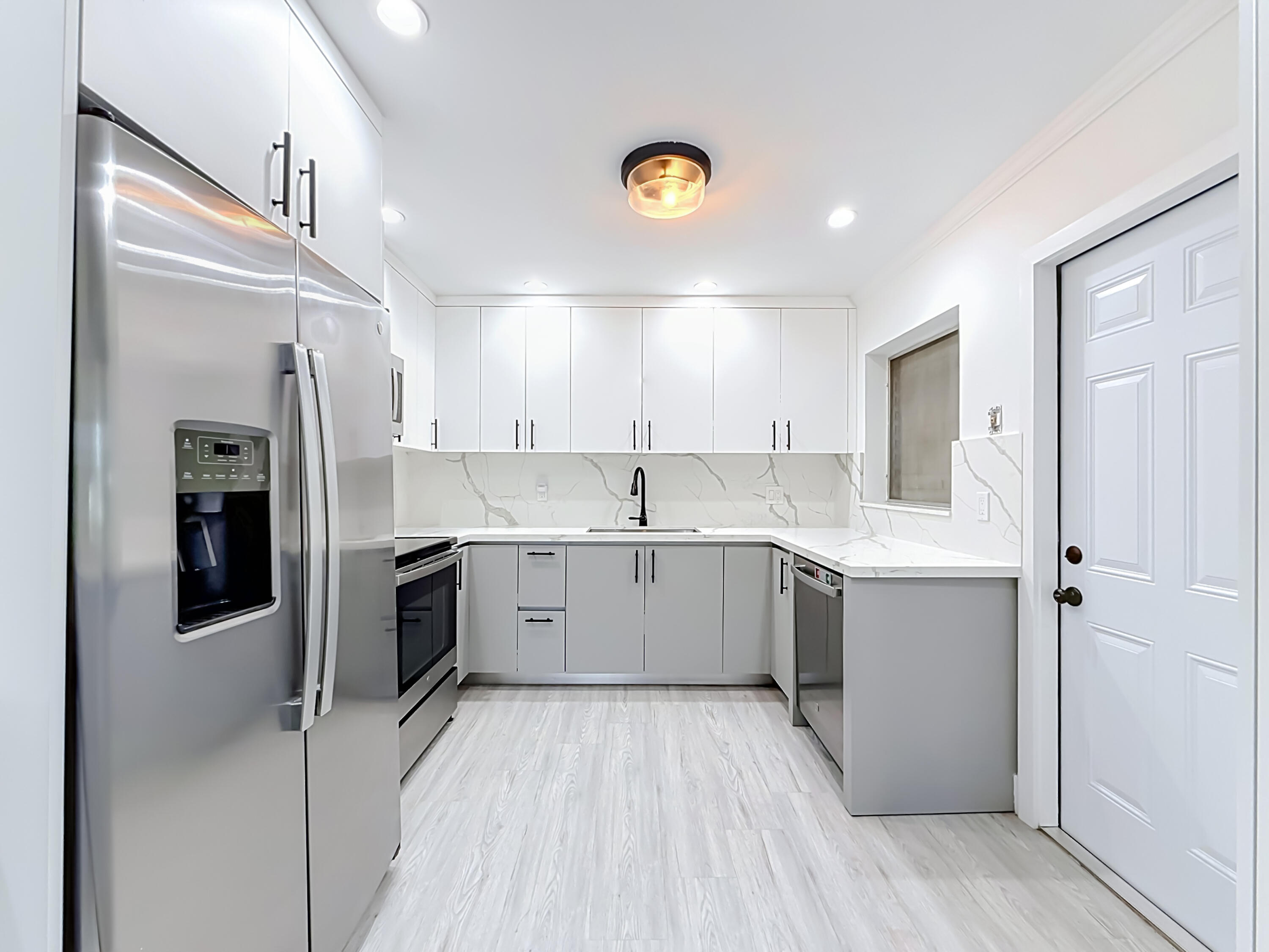 1110 SW 31st Street — Photo 4