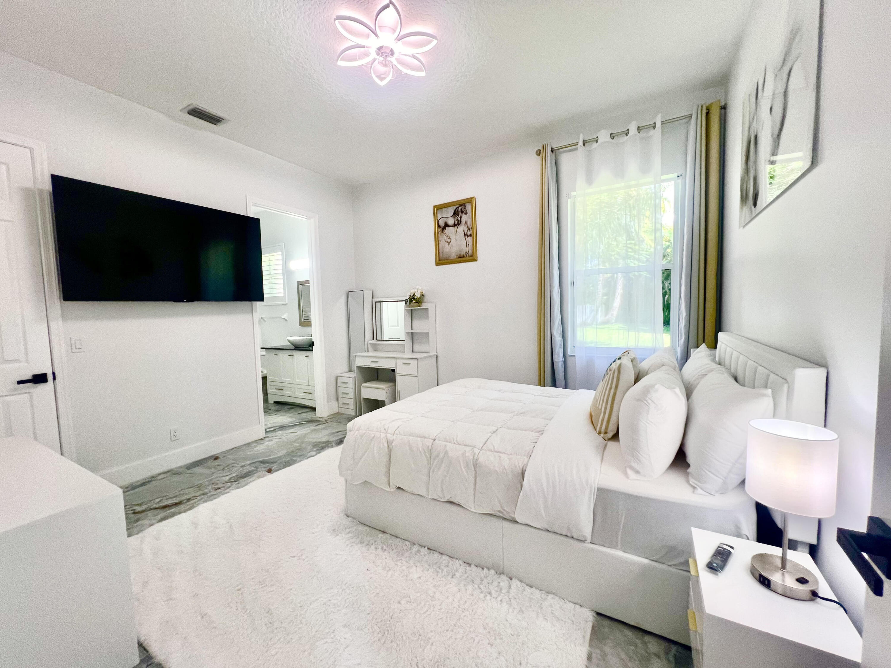 15700 Carrera Lane — Photo 4