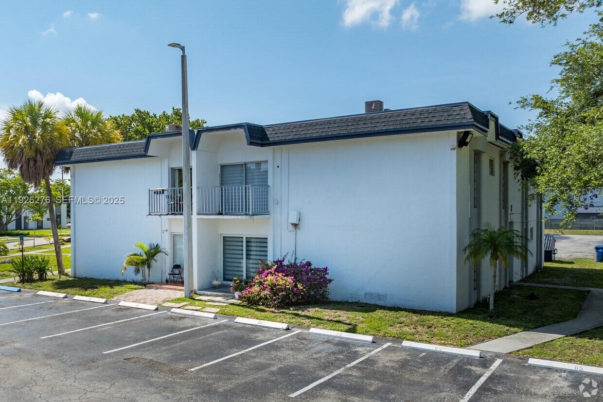 7250 SW 94th Pl # B6, Miami FL 33173