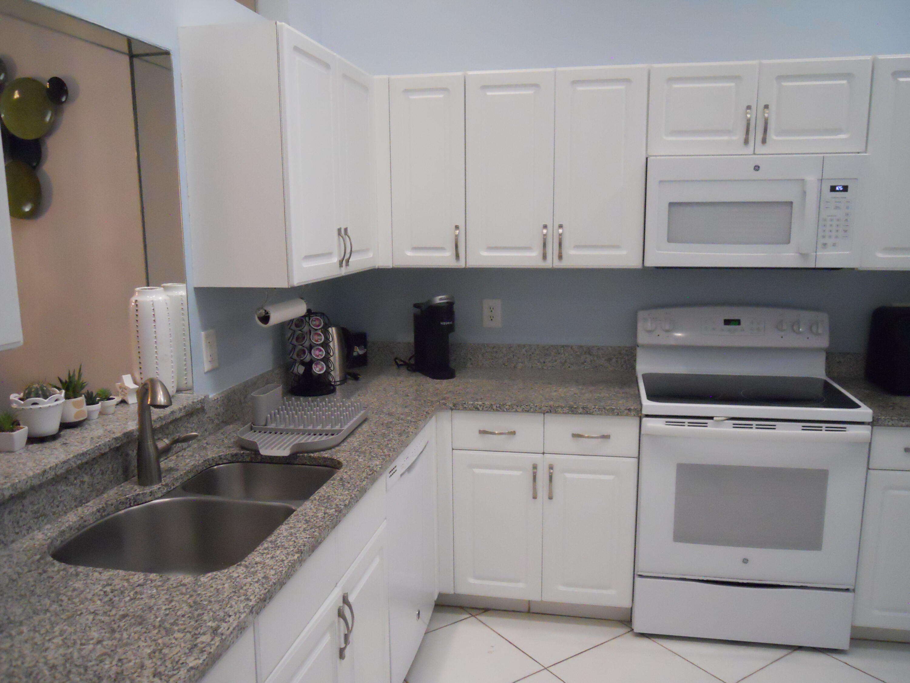 8199 Springlake Drive — Photo 3