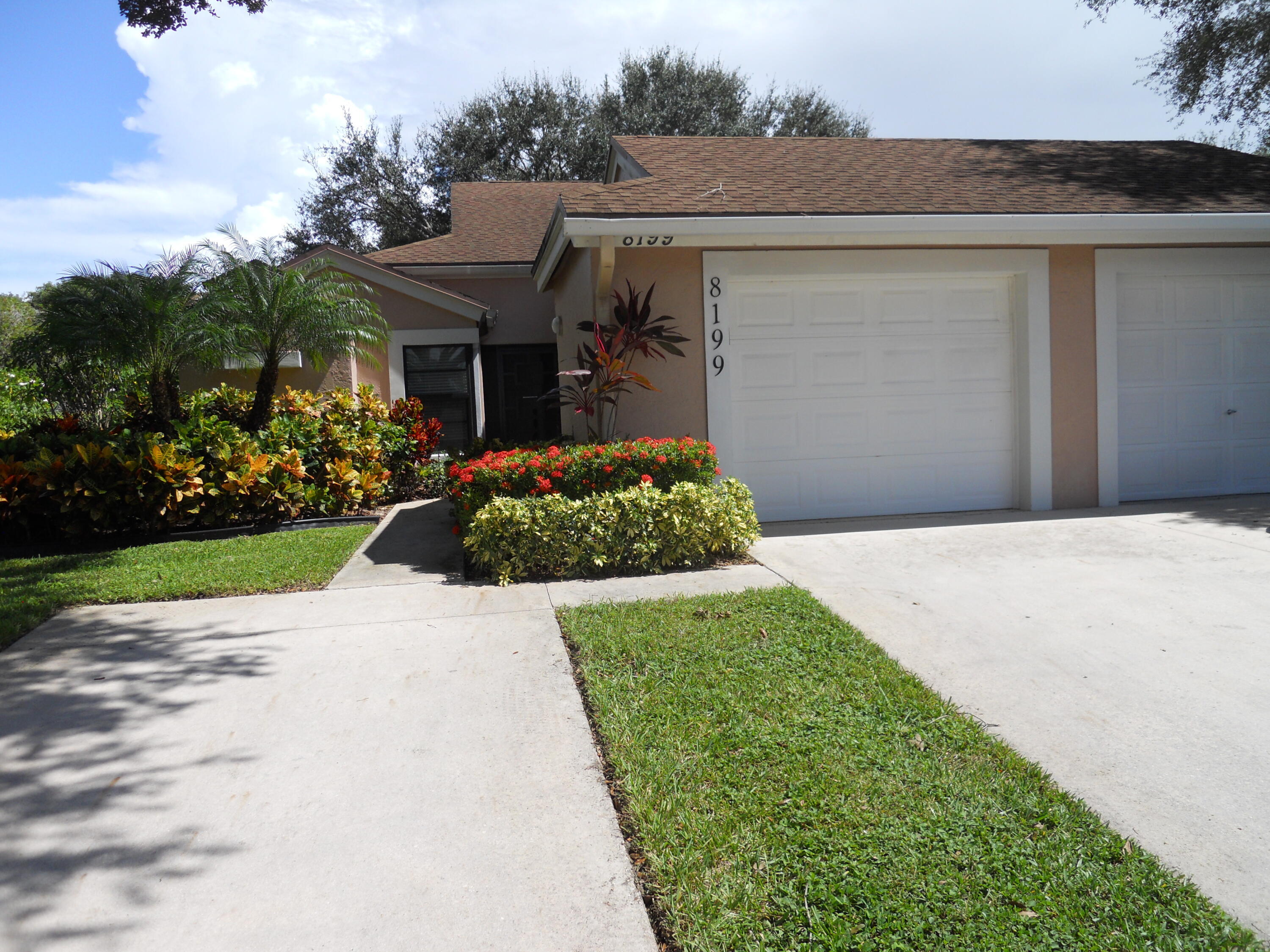 8199 Springlake Drive — Photo 2