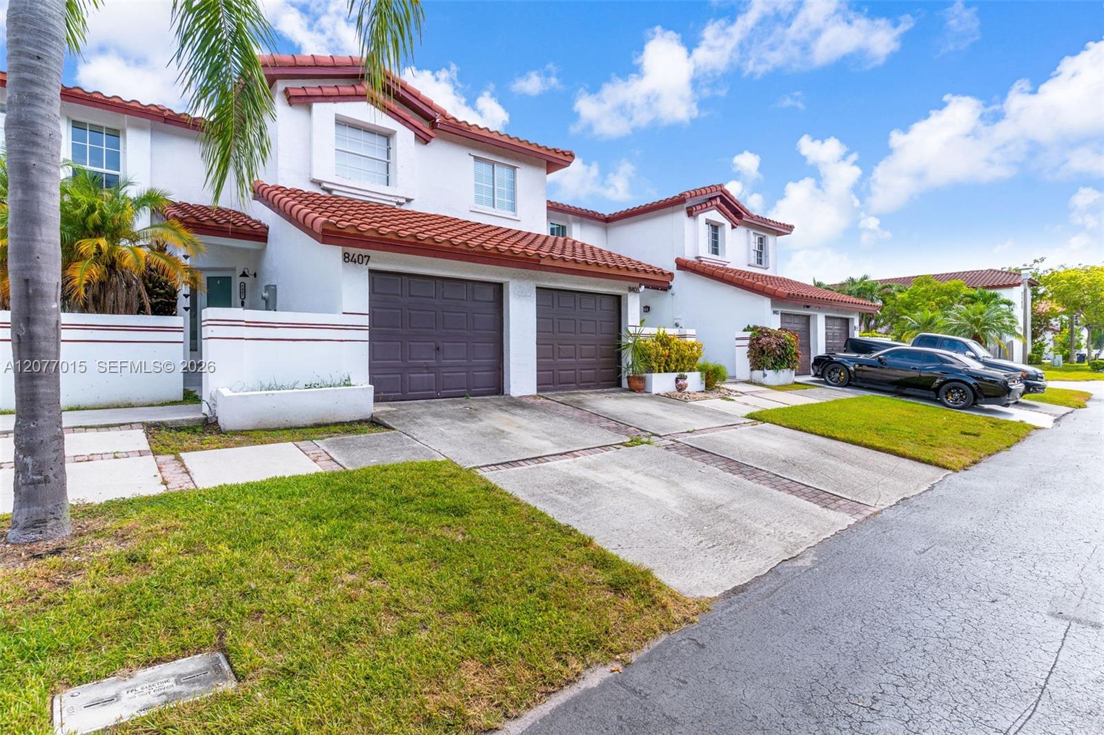 8407 SW 208th Ter — Photo 3