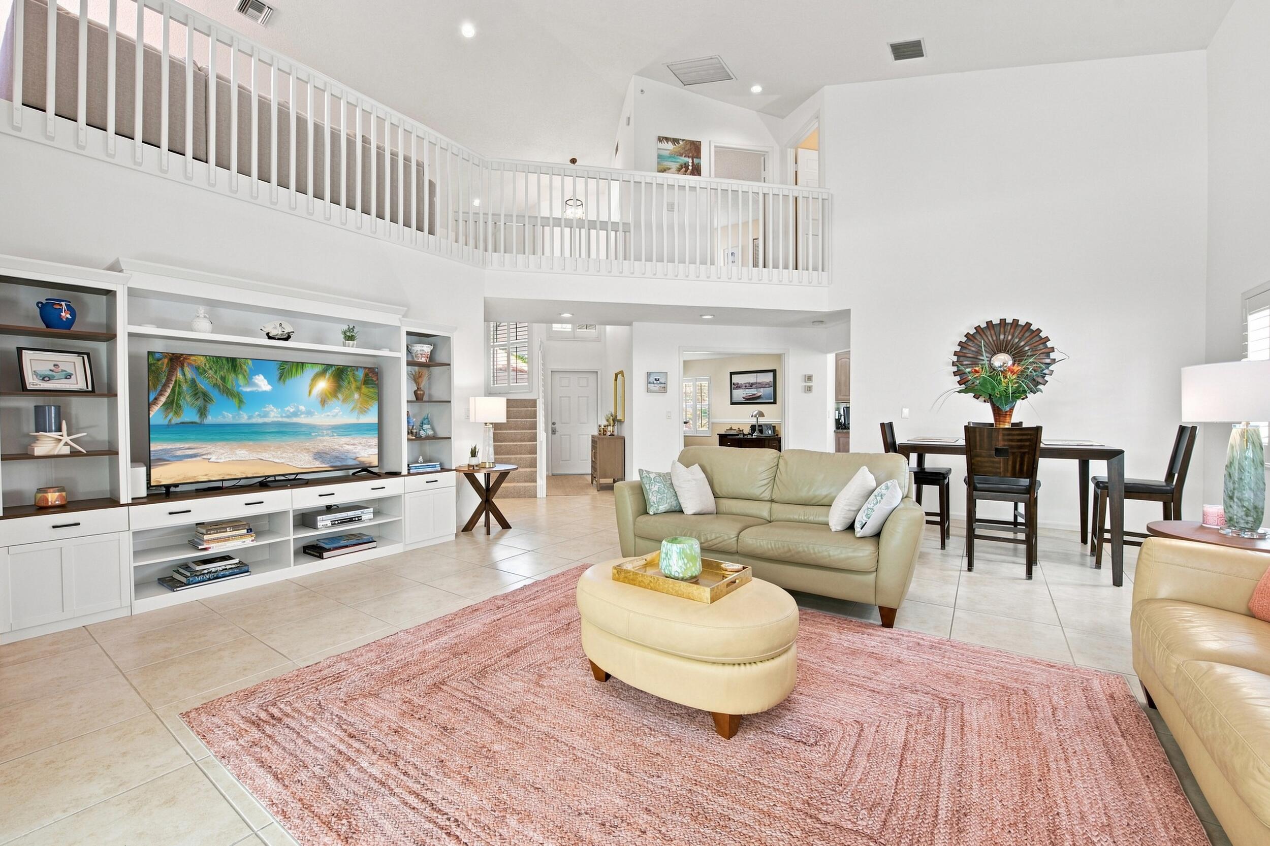 2576 LA CRISTAL Circle — Photo 5